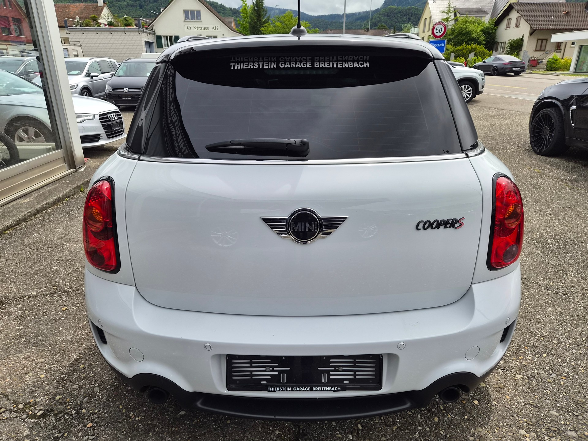 MINI Countryman Cooper S ALL4 Steptronic-image-4