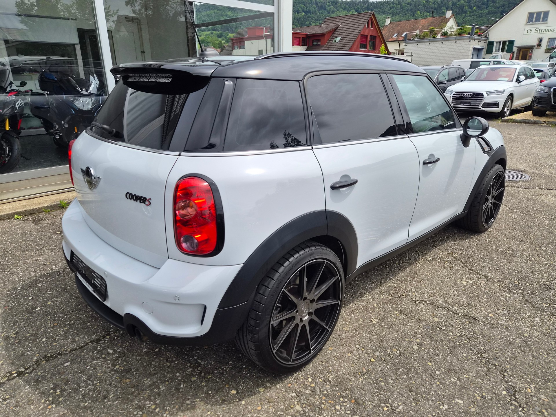 MINI Countryman Cooper S ALL4 Steptronic-image-5