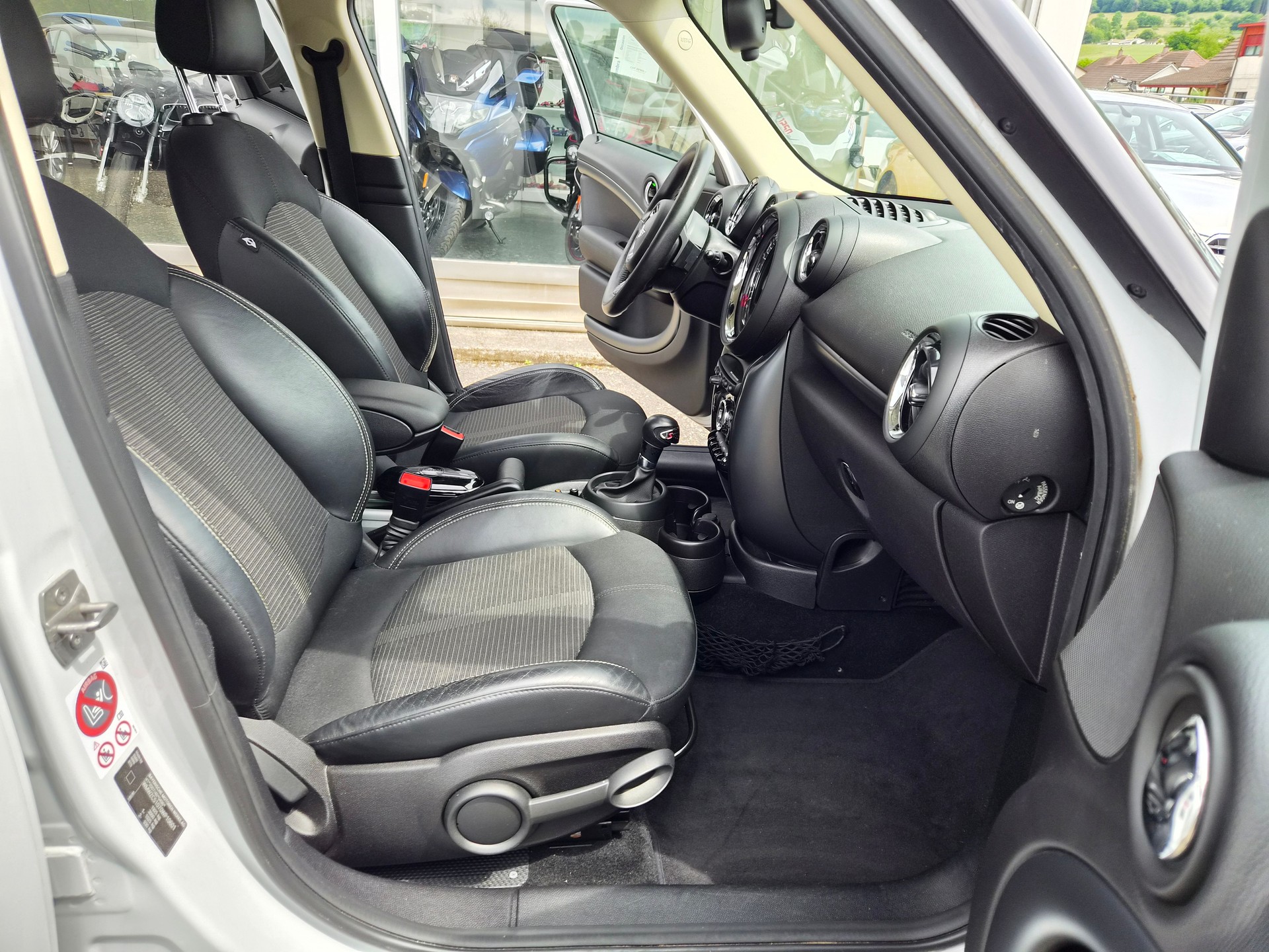 MINI Countryman Cooper S ALL4 Steptronic-image-9