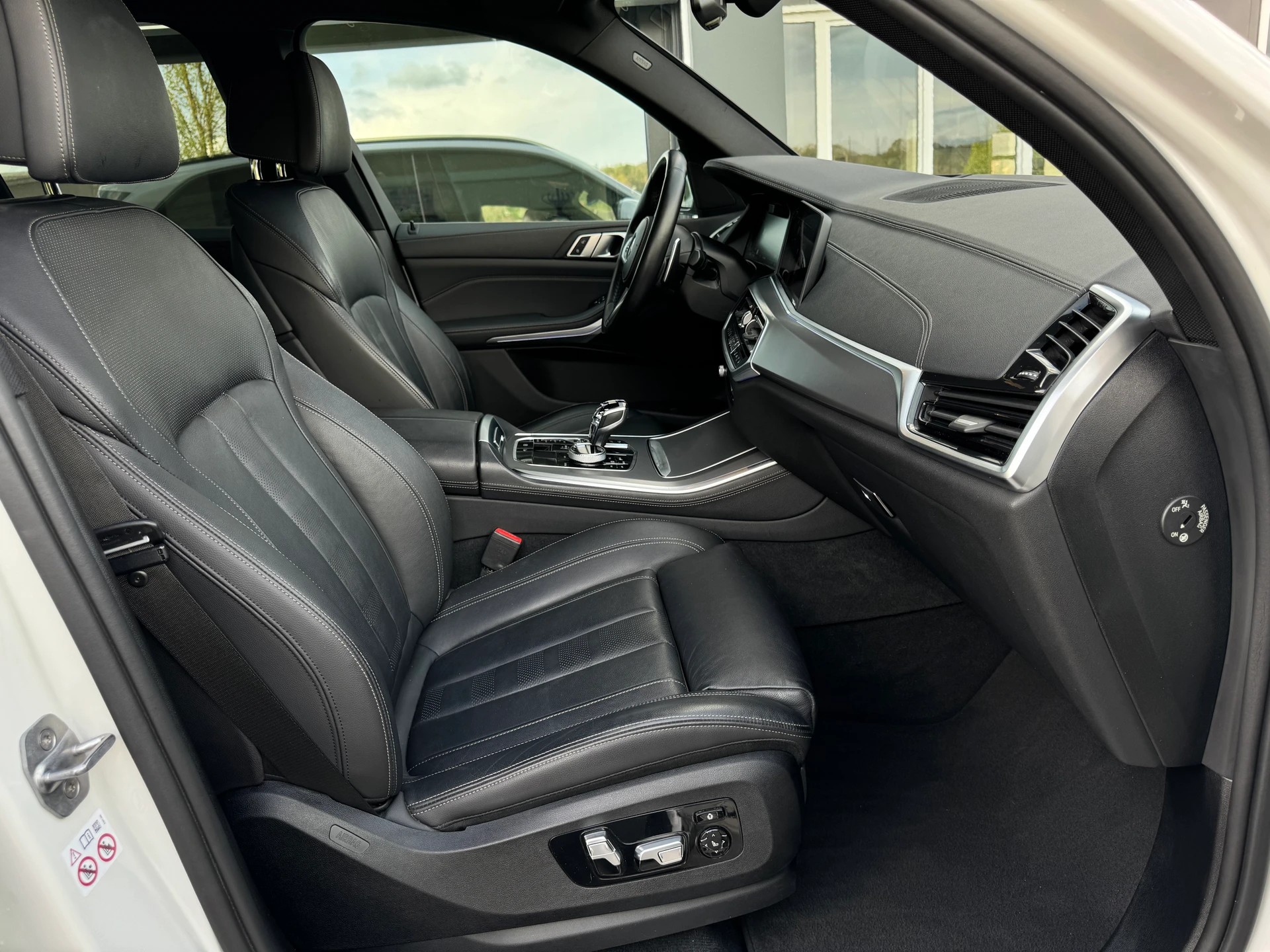 BMW X5 xDrive 40i xLine Steptronic-image-3