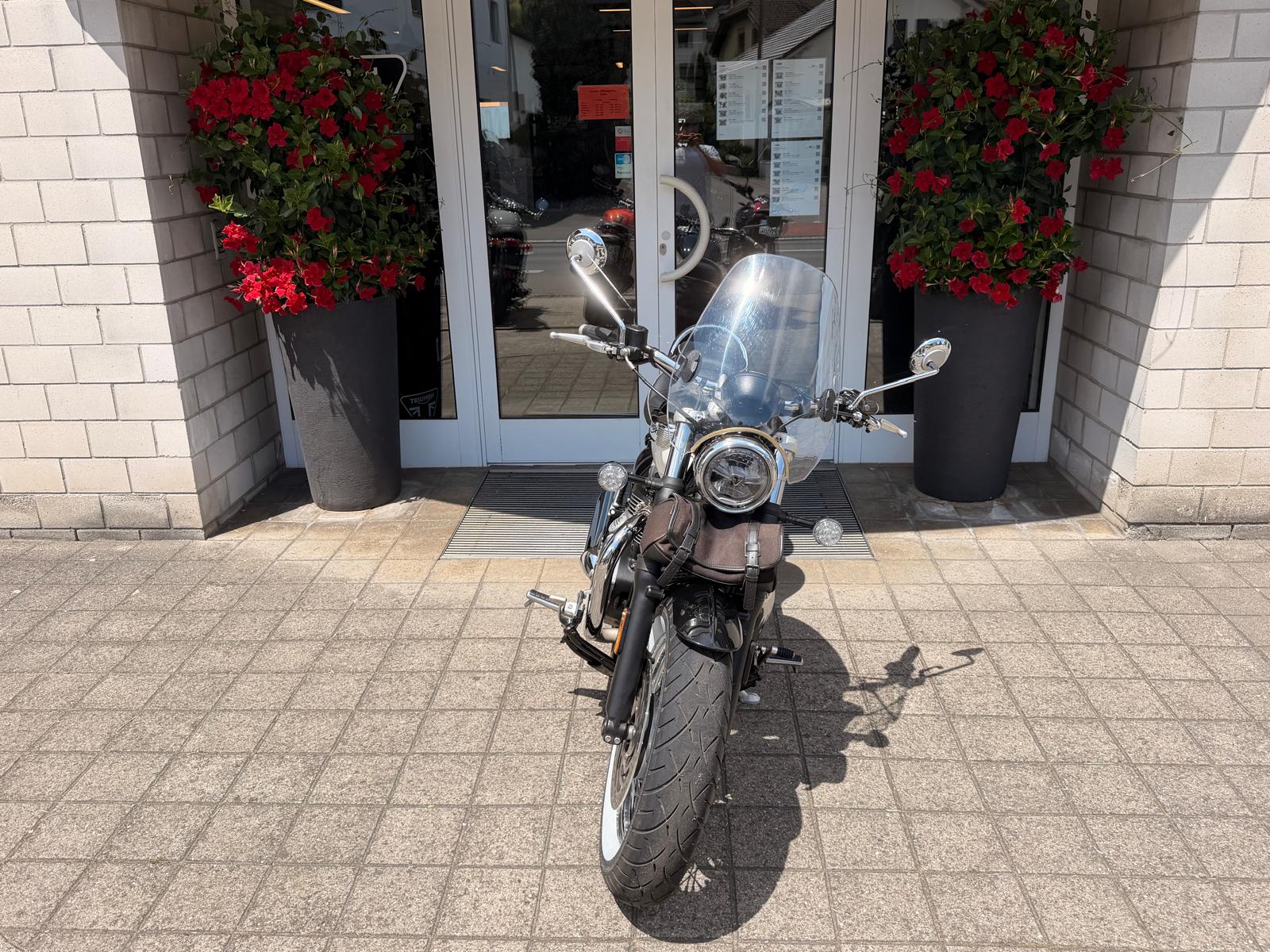 TRIUMPH Bonneville 1200 Speedmaster-image-6