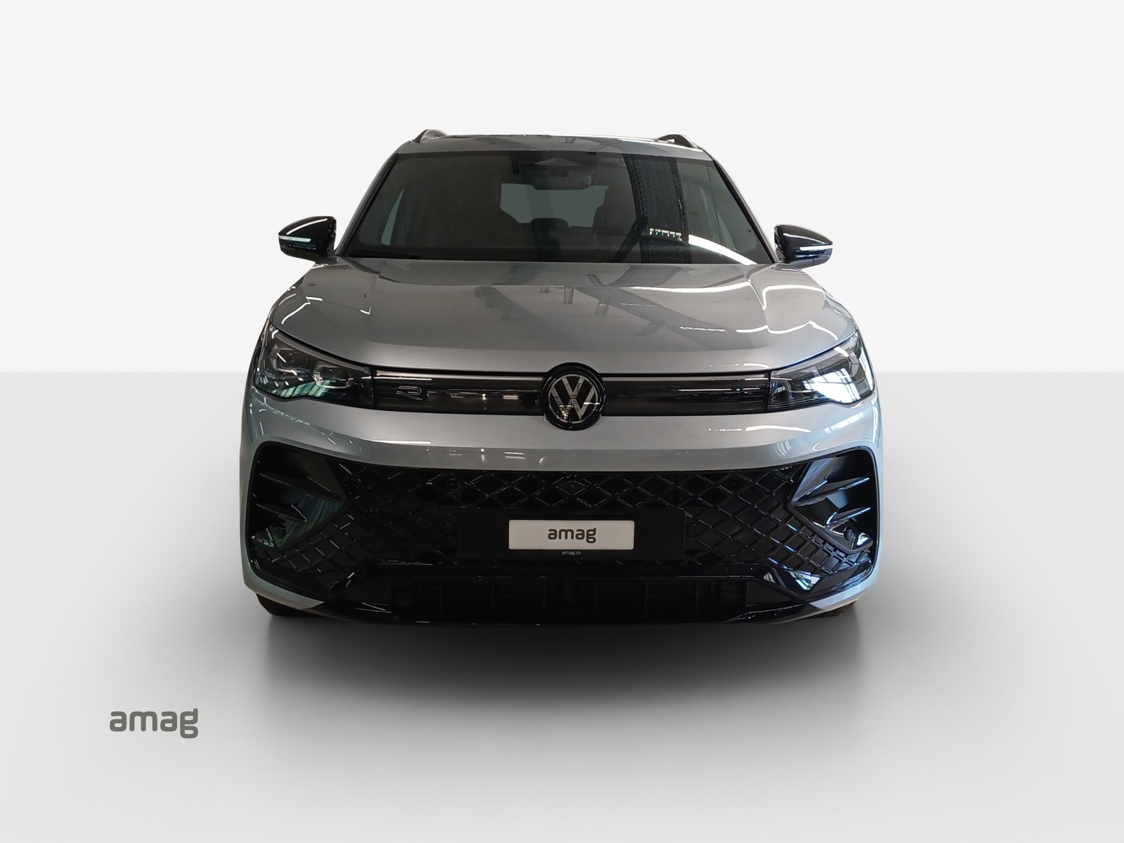 VW Tiguan 2.0 TSI DSG R-Line Plus 4Motion-image-6