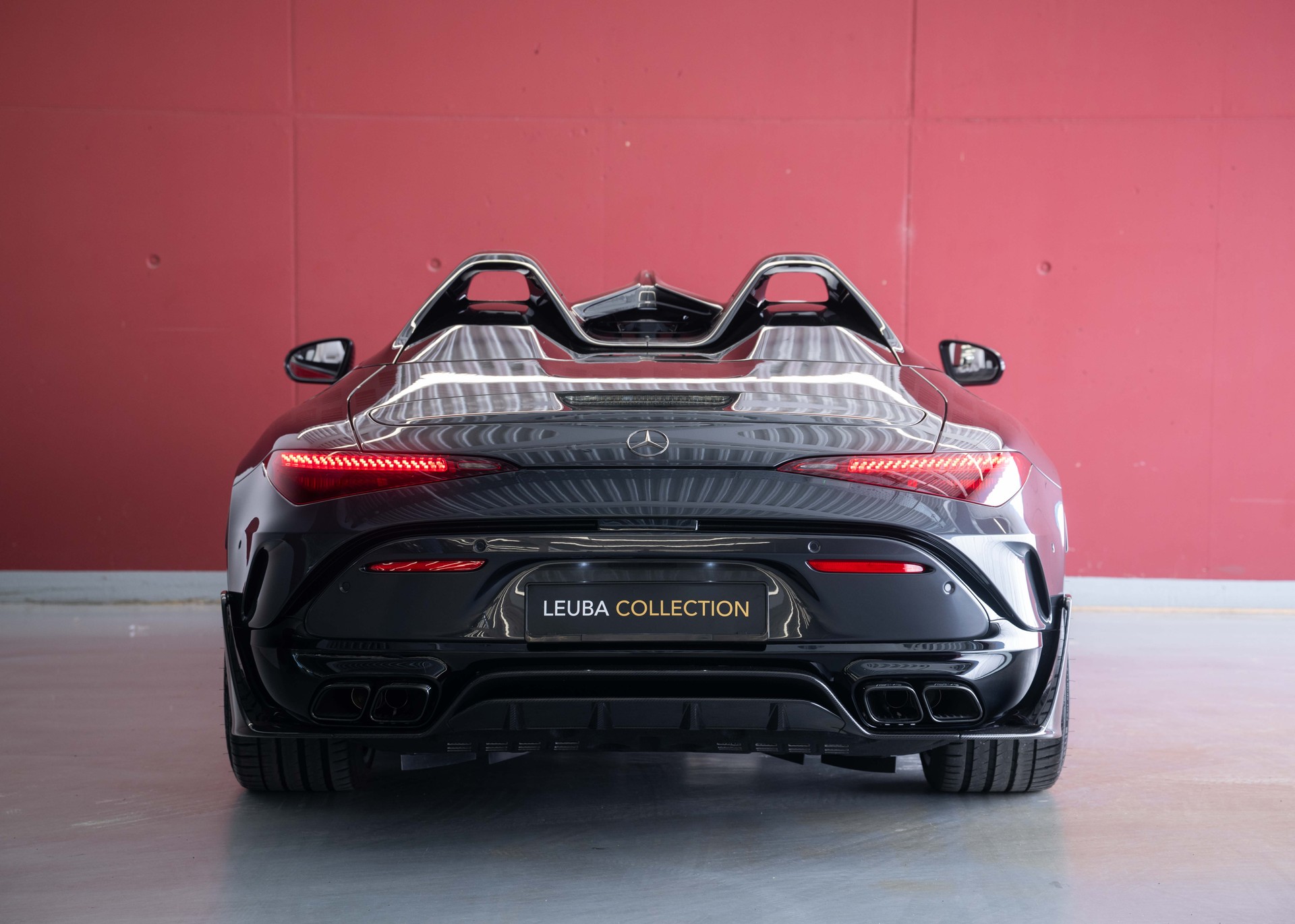 MERCEDES-BENZ PureSpeed (Swiss New car, 1 of 250 worldwide, not registered, Motorsport Styling)-showroom-element-3