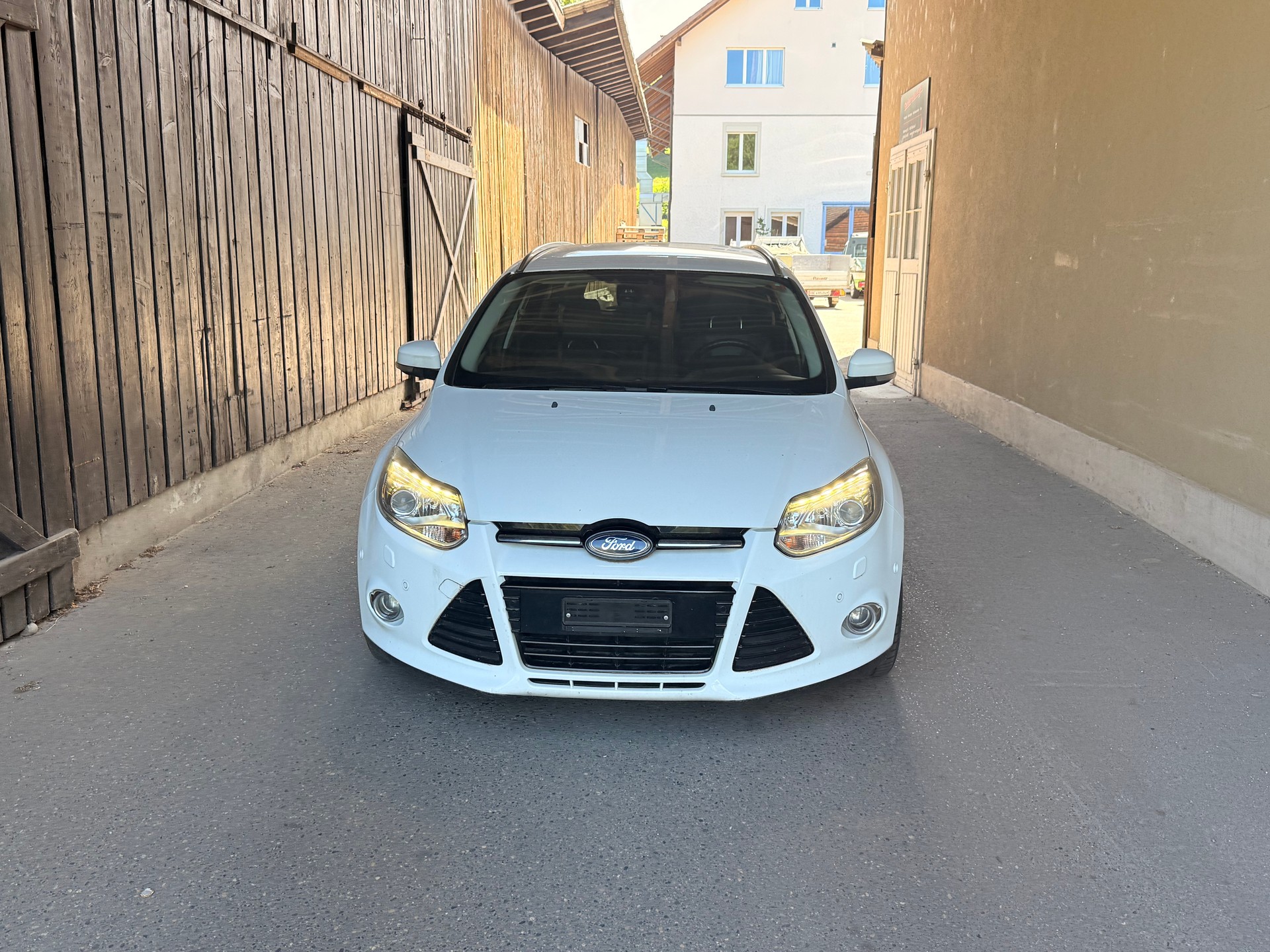 FORD Focus 2.0 TDCi Trend PowerShift-image-0