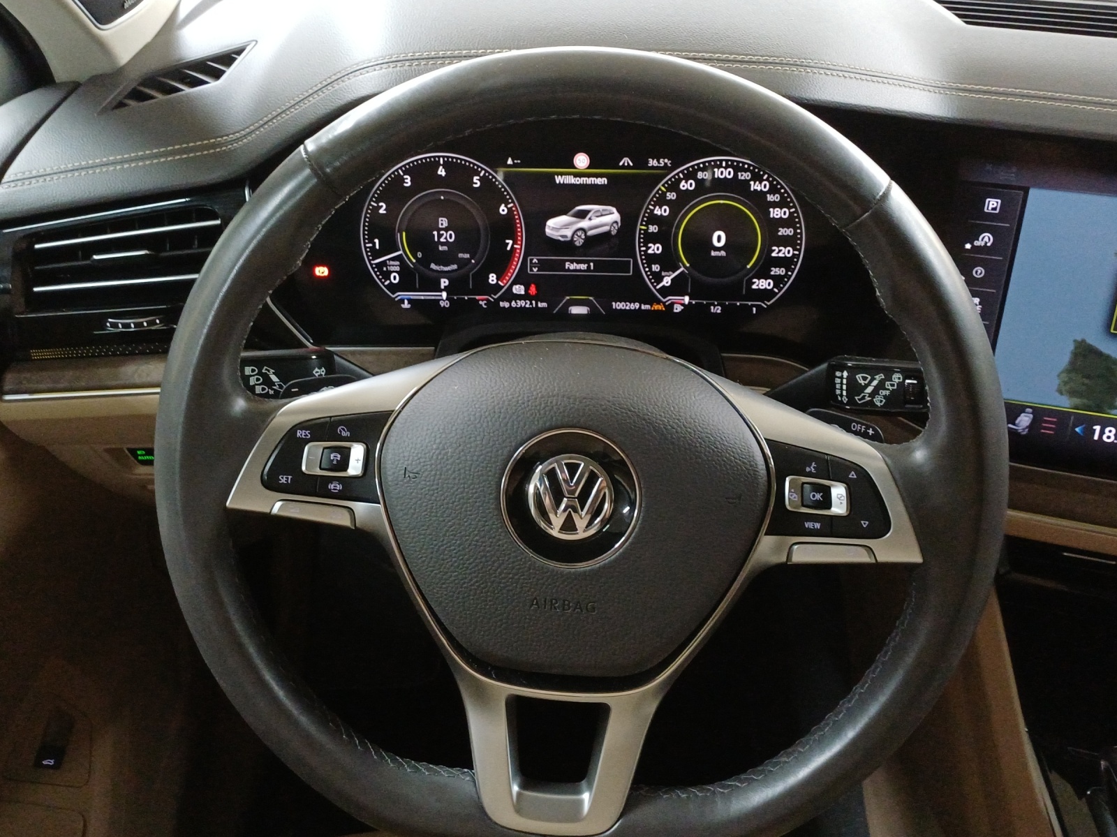 VW Touareg 3.0 TSI Atmosphere Tiptronic-image-9