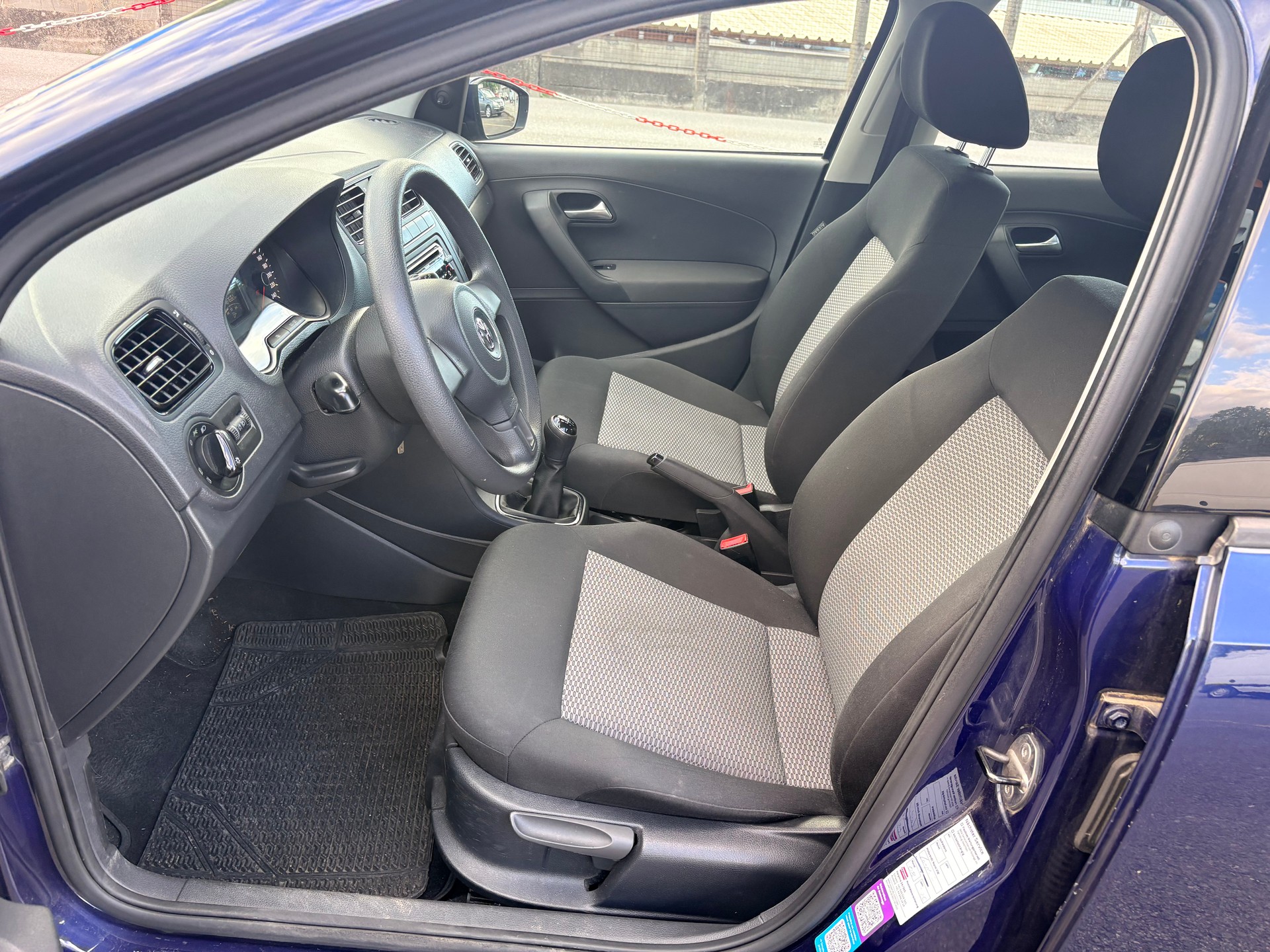 VW Polo 1.2 TDI Team-image-7