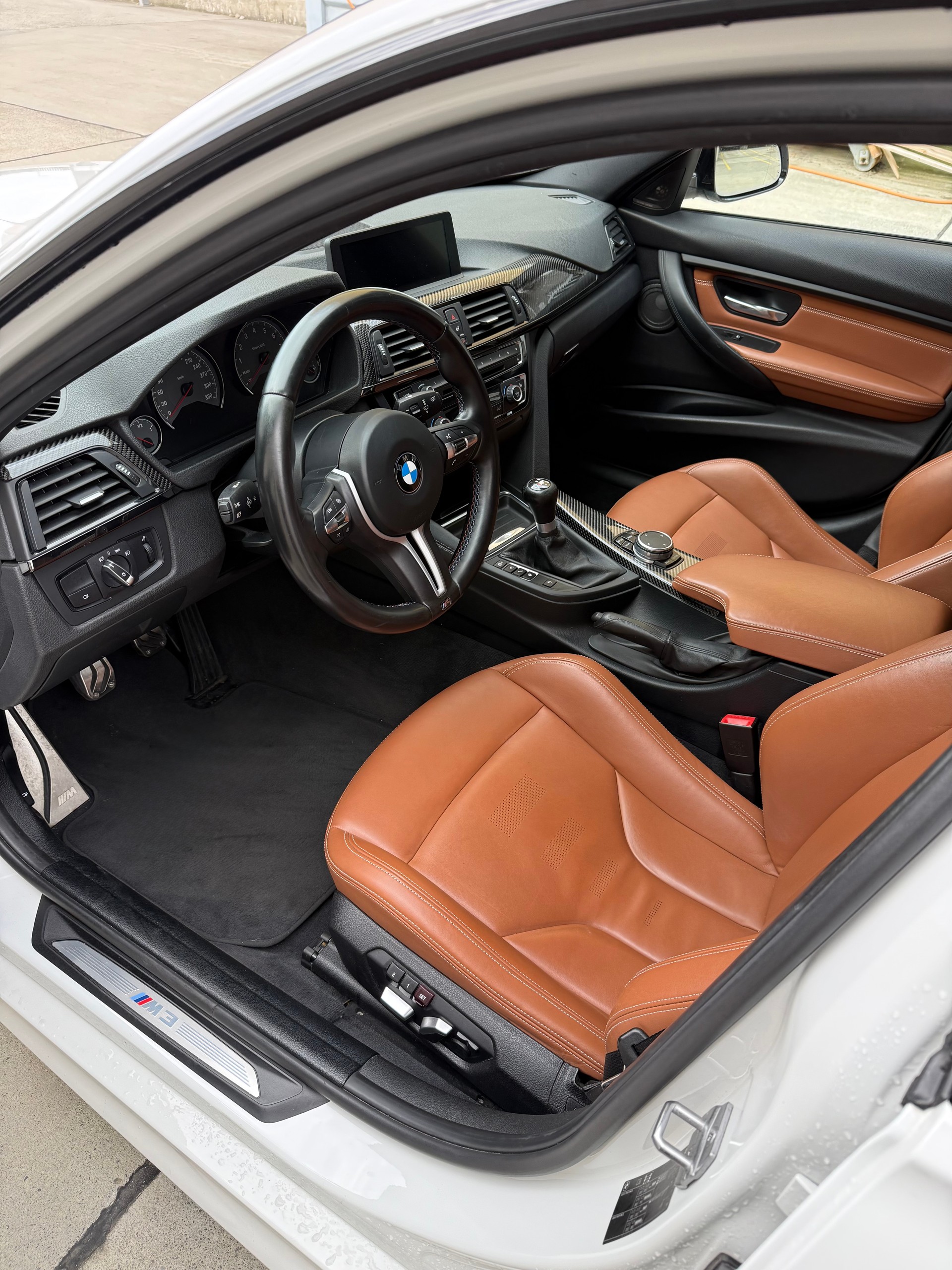 BMW M3-image-14