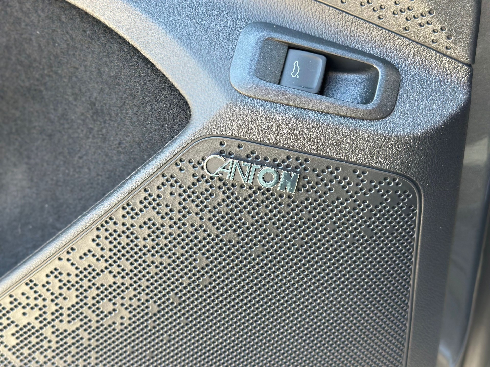 SKODA Enyaq Coupé RS iV 80 4x4-image-14