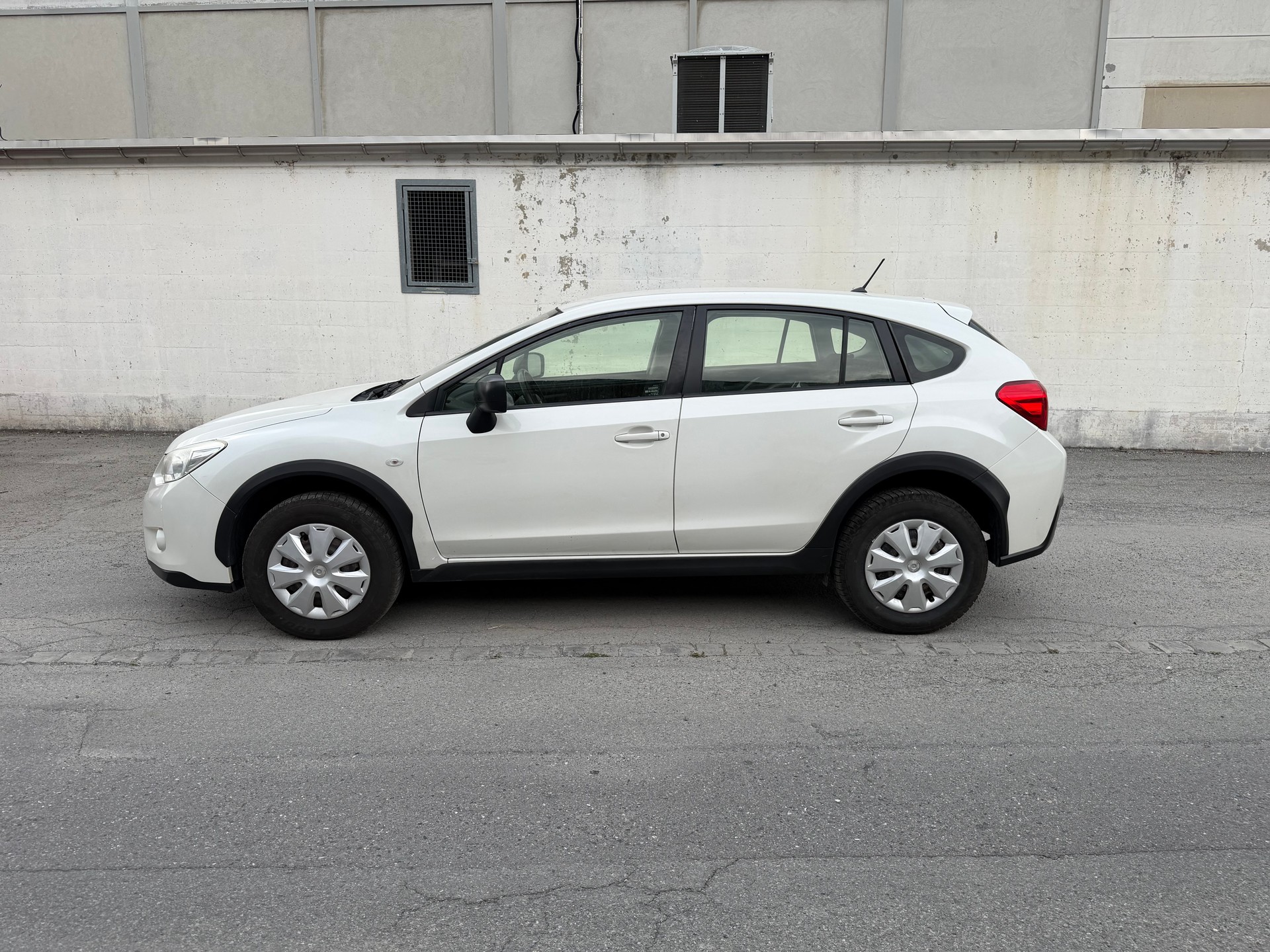 SUBARU XV 2.0D Swiss One AWD-image-4