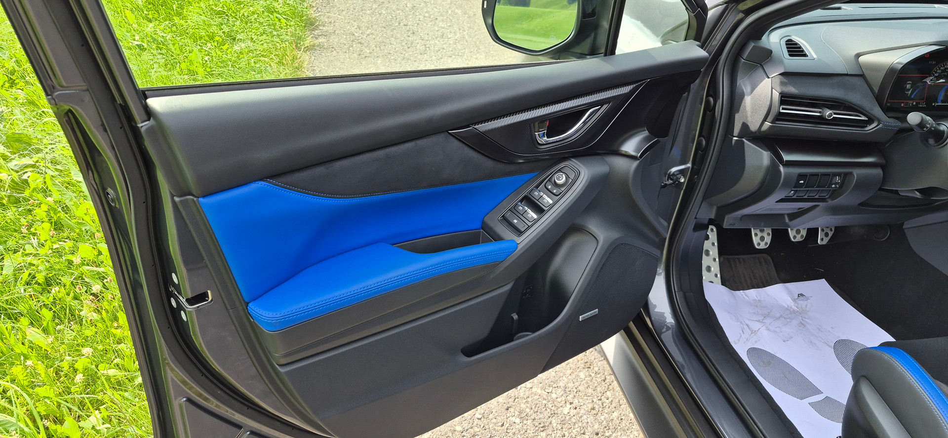 SUBARU WRX tS-image-16