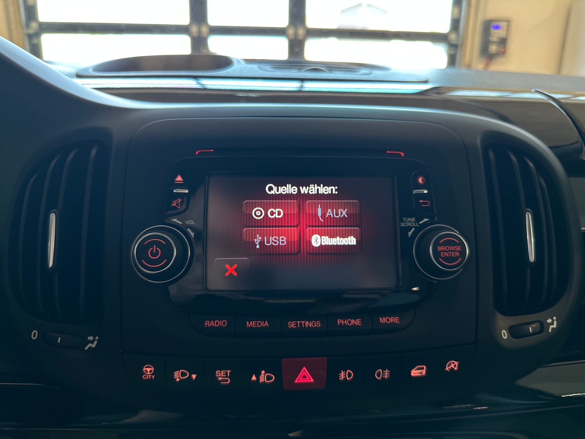 FIAT 500L 1.6 JTD Pop Star-image-18