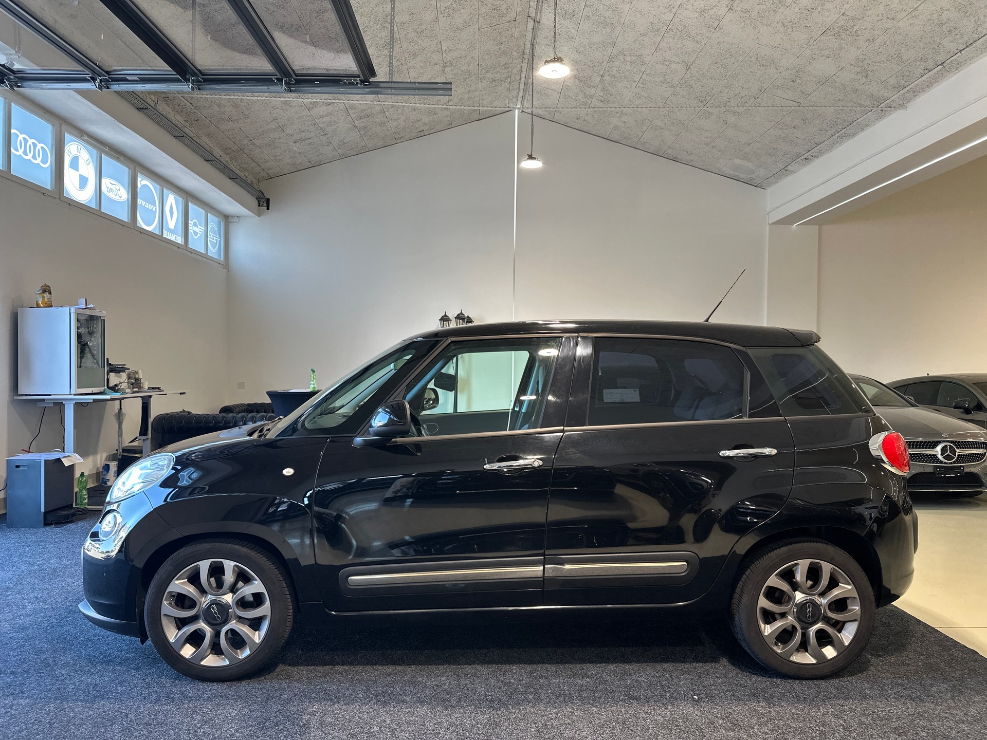 FIAT 500L 1.6 JTD Pop Star-image-4
