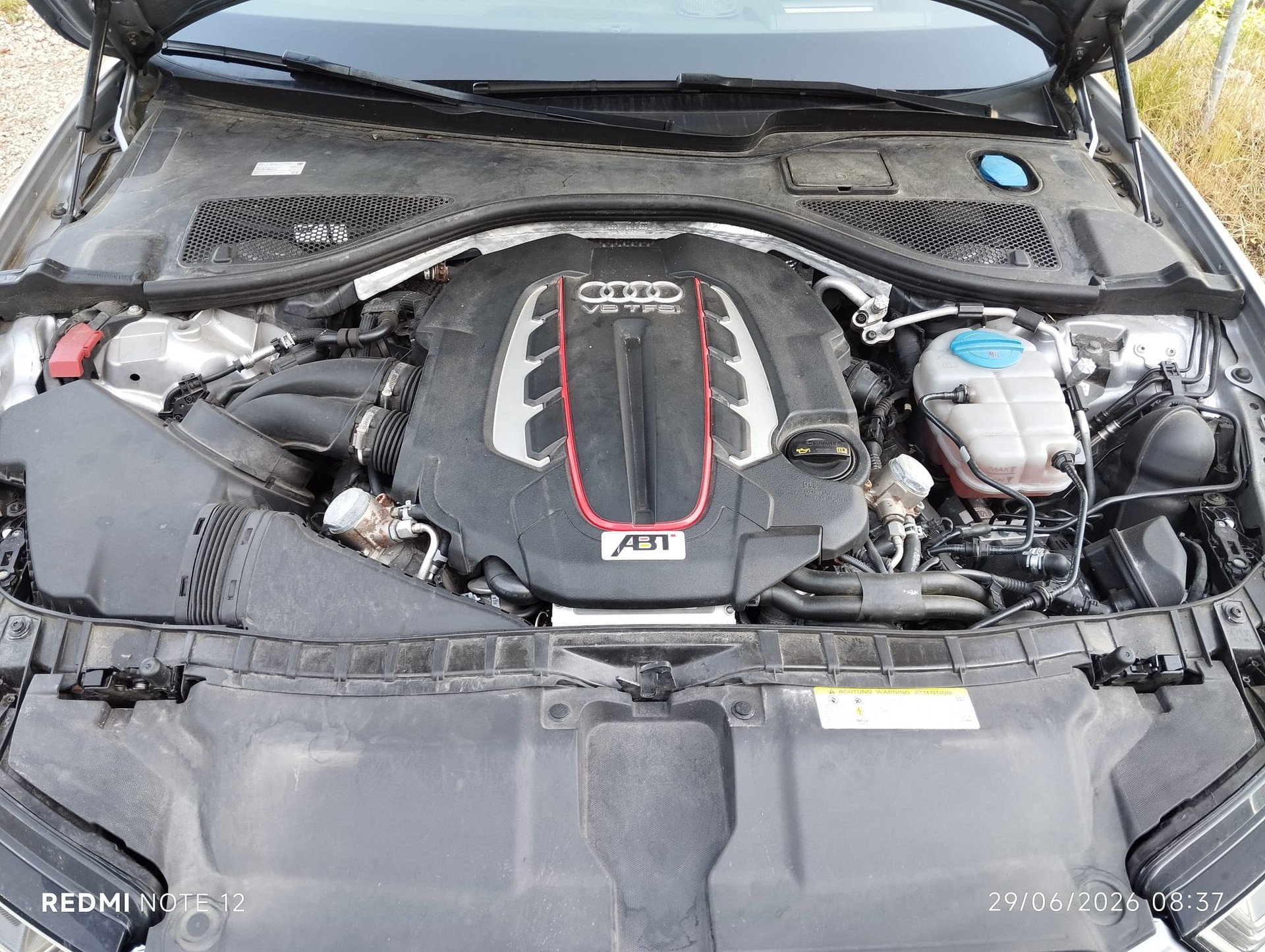 AUDI 4.0 V8 TFSI quattro S-Tronic-image-2