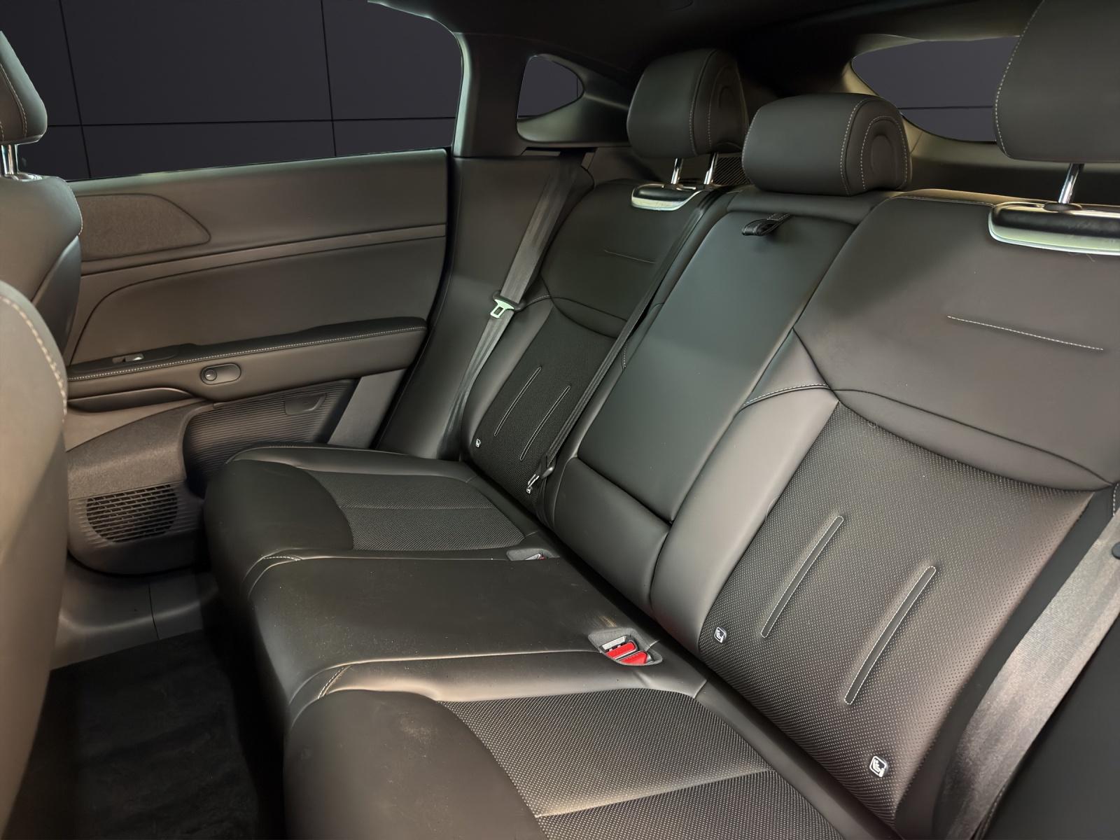 XPENG G6 Performance AWD-image-11