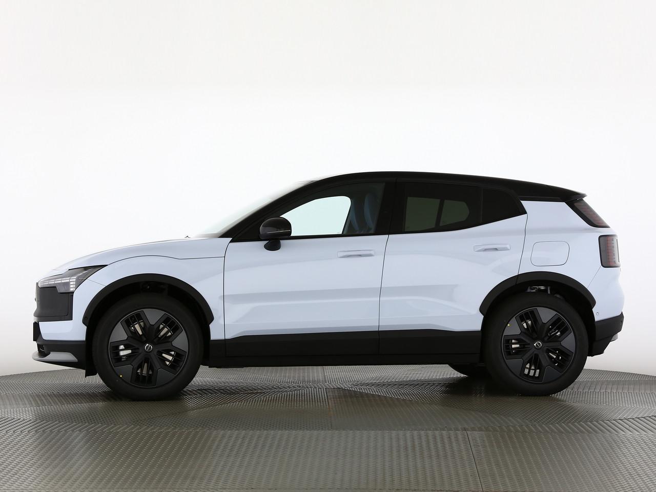 VOLVO EX30 CC P8 Ultra AWD-image-2
