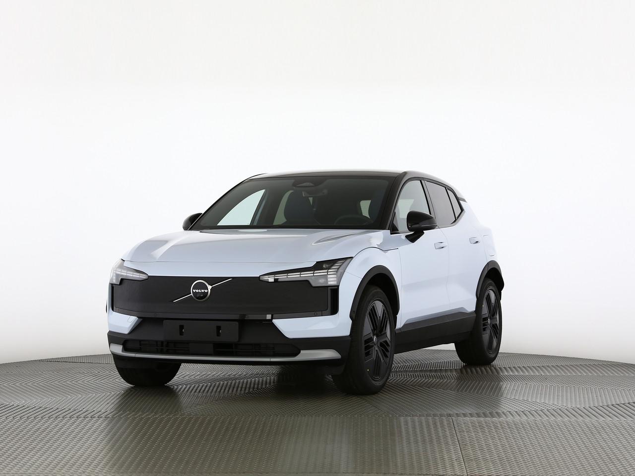 VOLVO EX30 CC P8 Ultra AWD-image-0