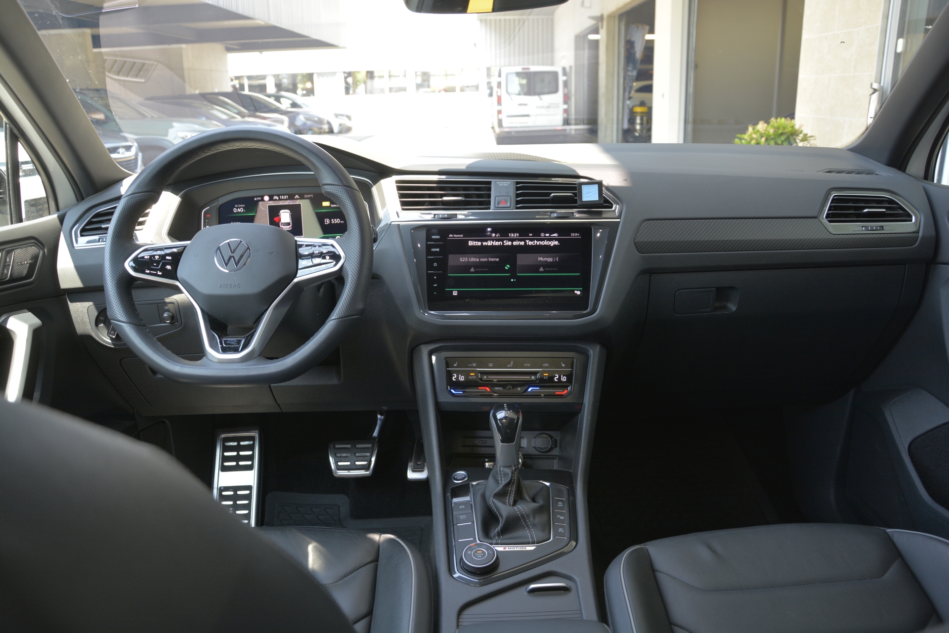 VW Tiguan 2.0 TSI R-Line DSG *Anhängerkupplung*-image-5