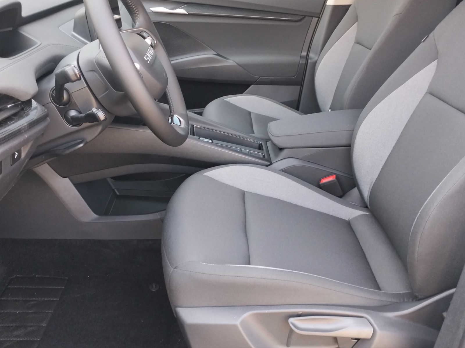 SKODA Elroq 60 Essence-image-7
