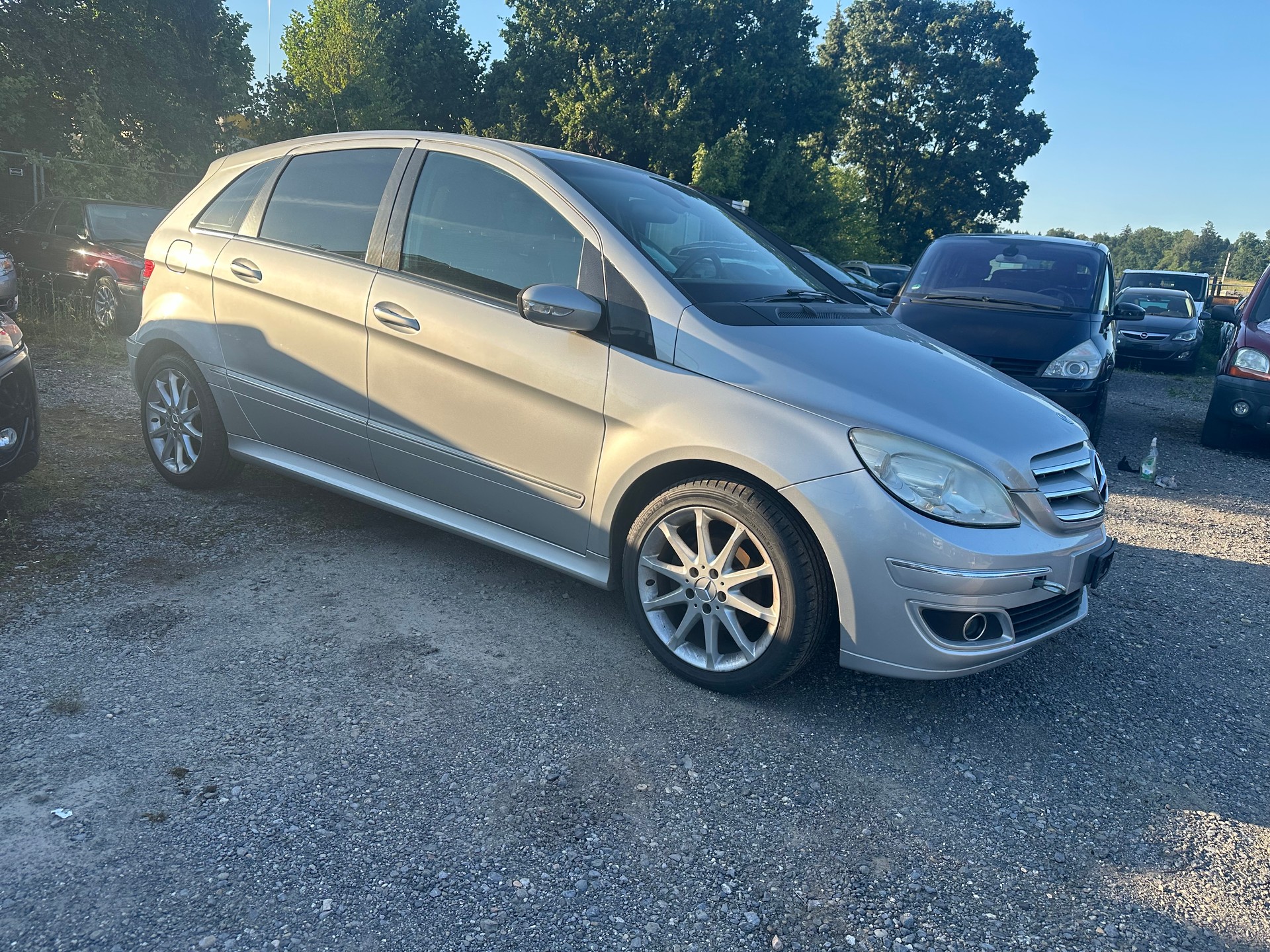 MERCEDES-BENZ B 170-image-13