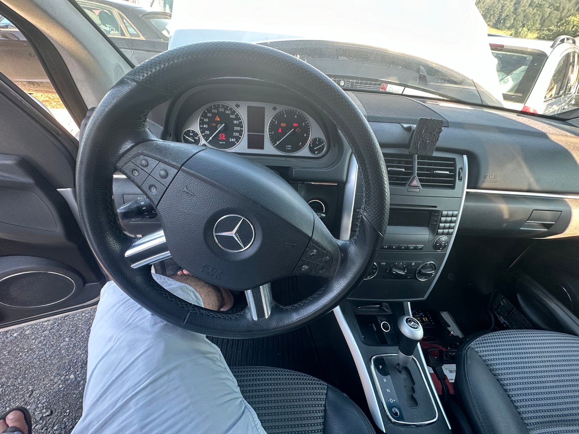 MERCEDES-BENZ B 170-image-8