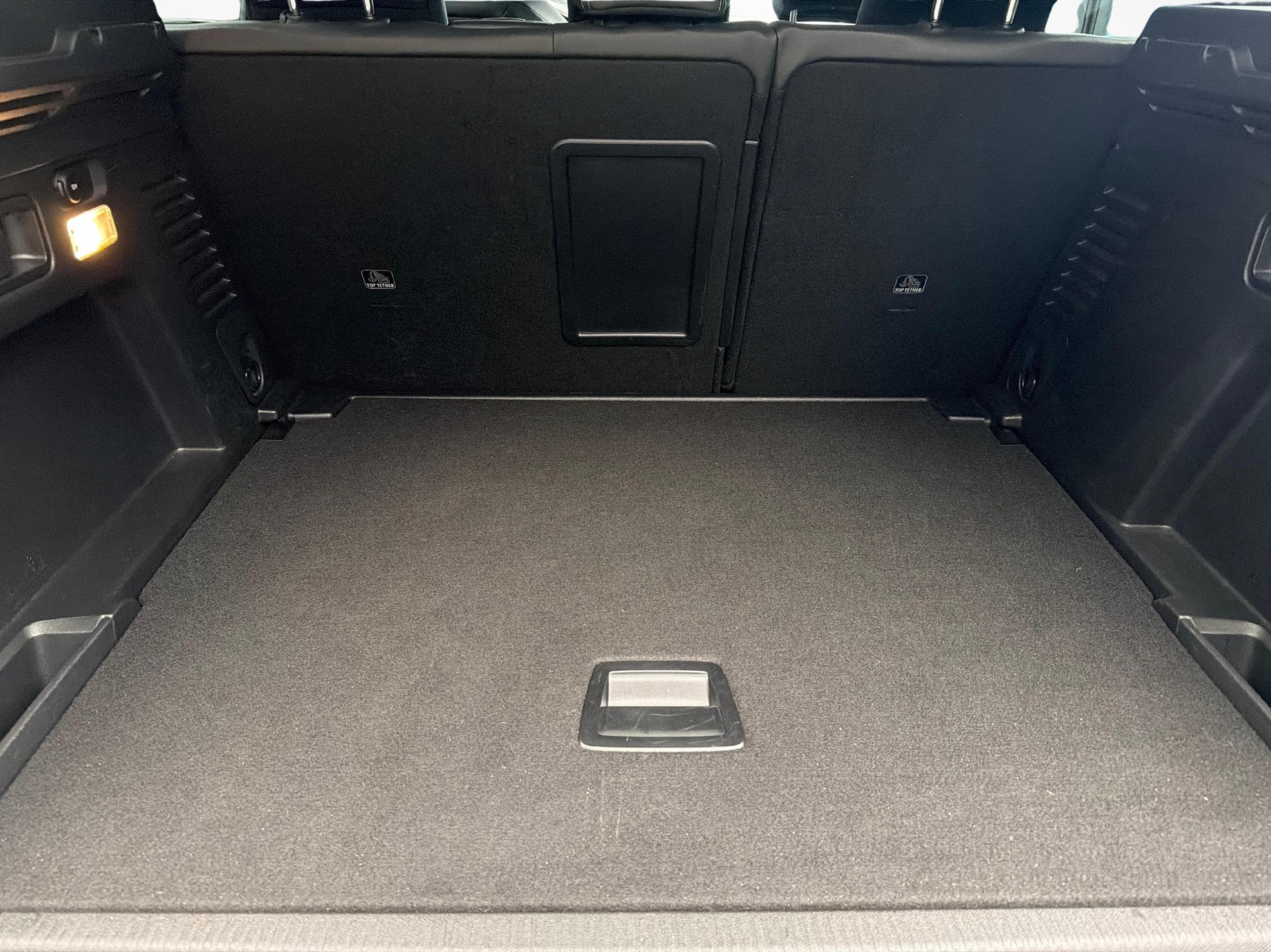 PEUGEOT 3008 1.2 PureTech Allure Pack-image-11
