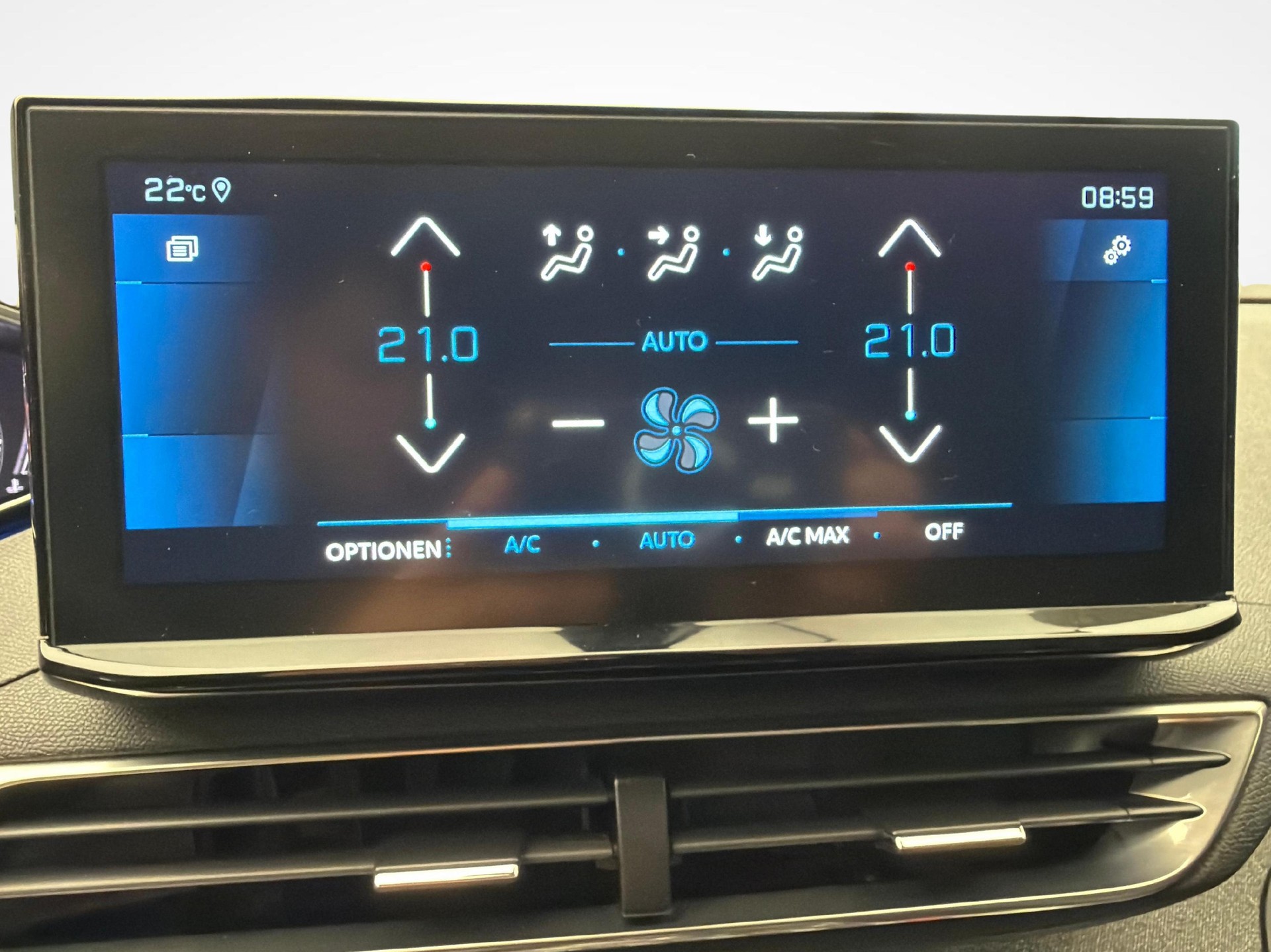 PEUGEOT 3008 1.2 PureTech Allure Pack-image-14