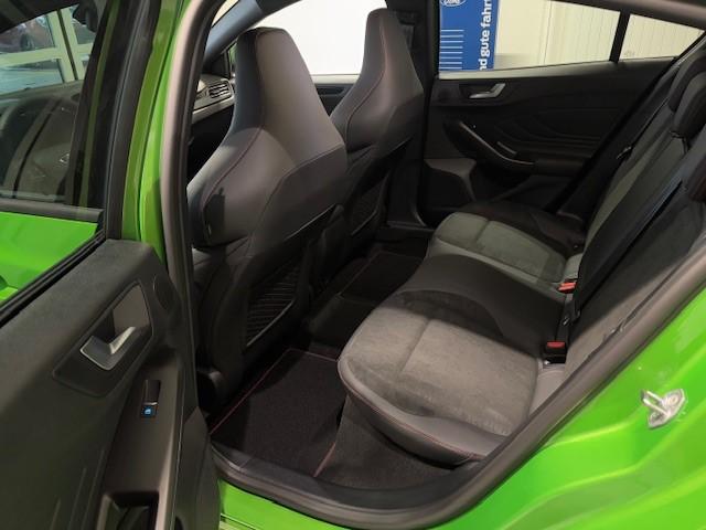 FORD Focus 2.3 EcoB ST X-image-8