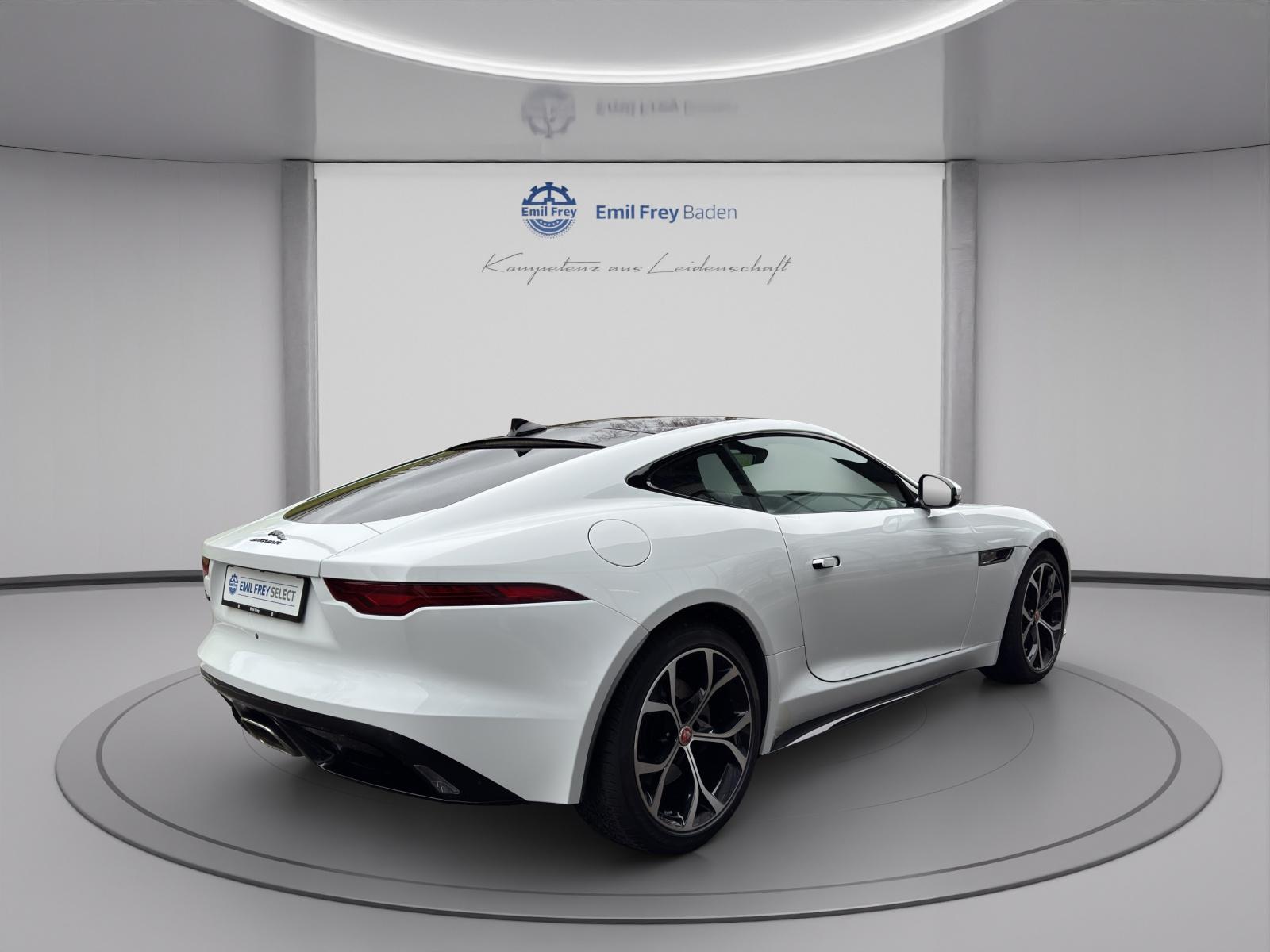 JAGUAR F-Type Coupé 2.0 R-Dynamic 300PS Fahrspass!-image-5