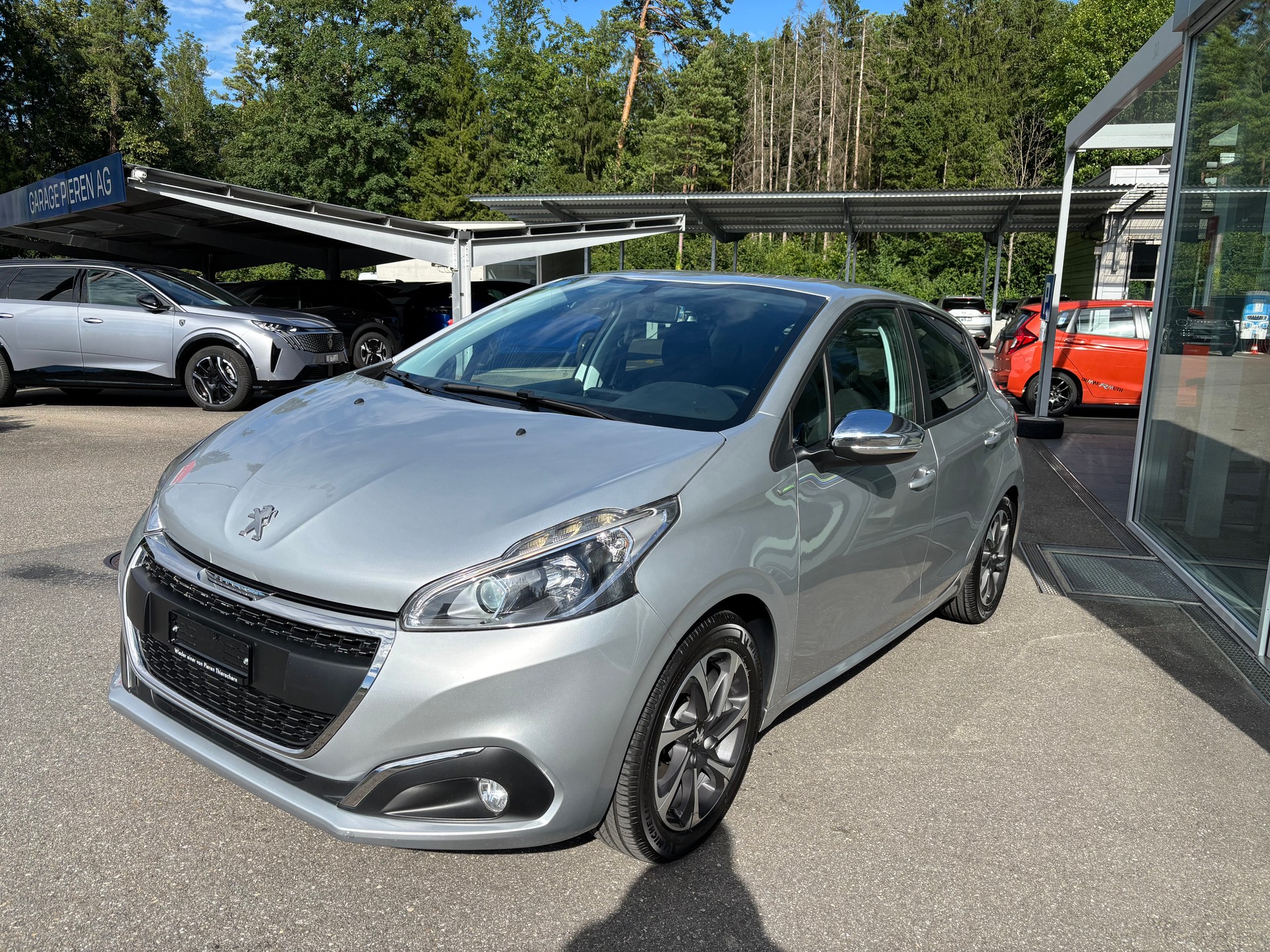 PEUGEOT 208 1.2 PureTech Urban Soul-image-1