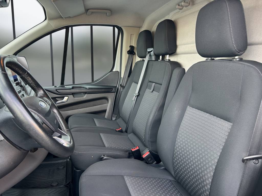 FORD Transit Custom Van 340 L2H1 Trend A-image-7