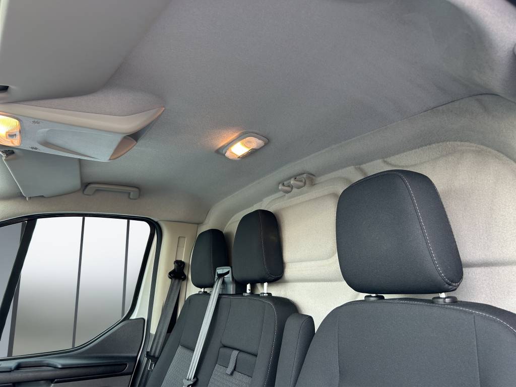 FORD Transit Custom Van 340 L2H1 Trend A-image-9