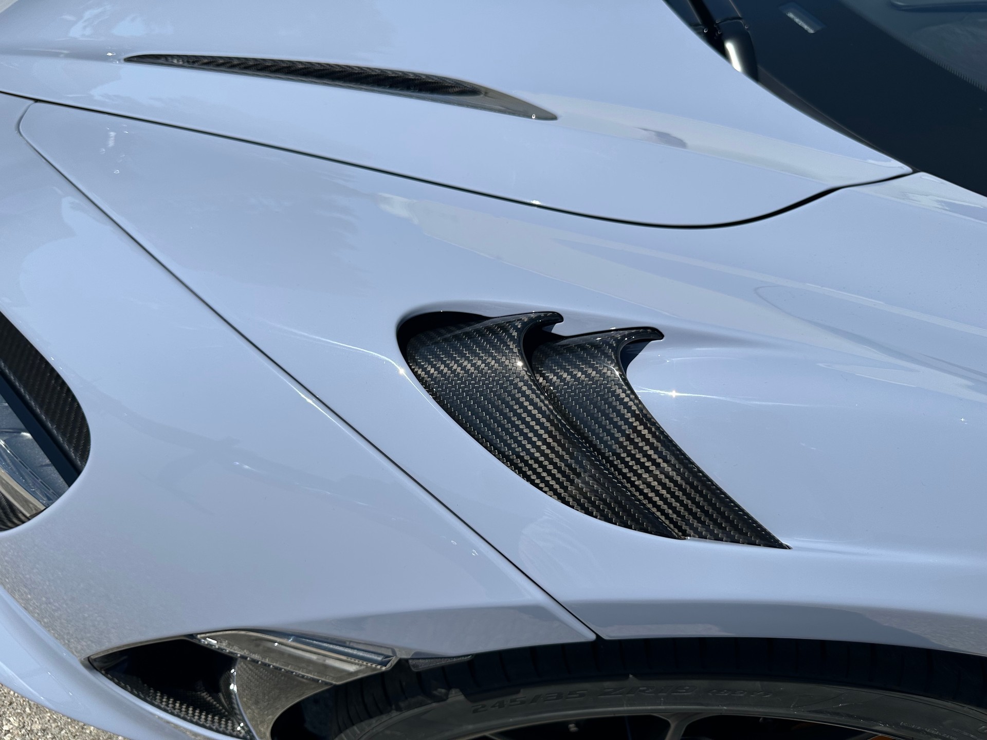 McLAREN 750S Spider-image-4