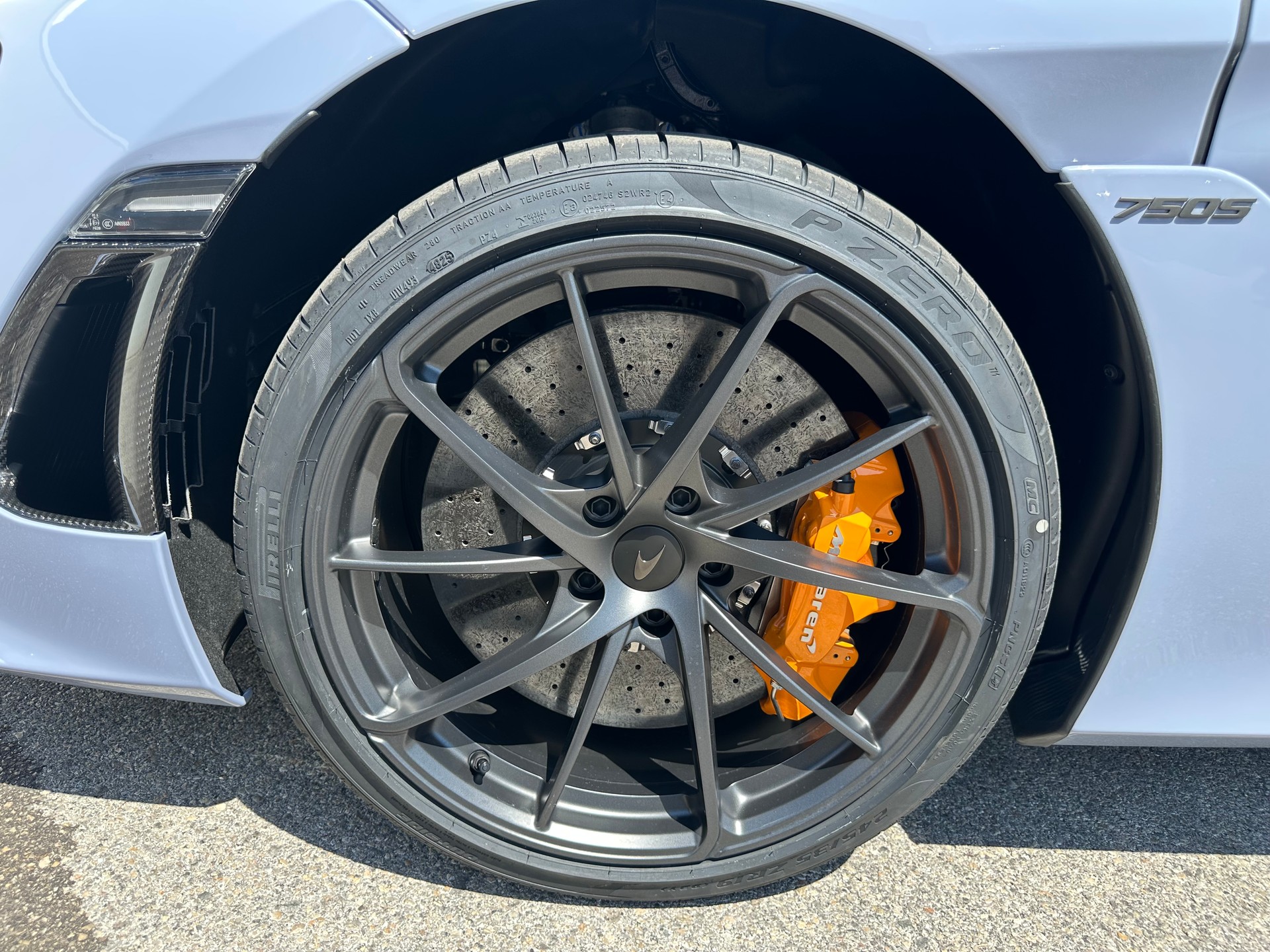 McLAREN 750S Spider-image-8
