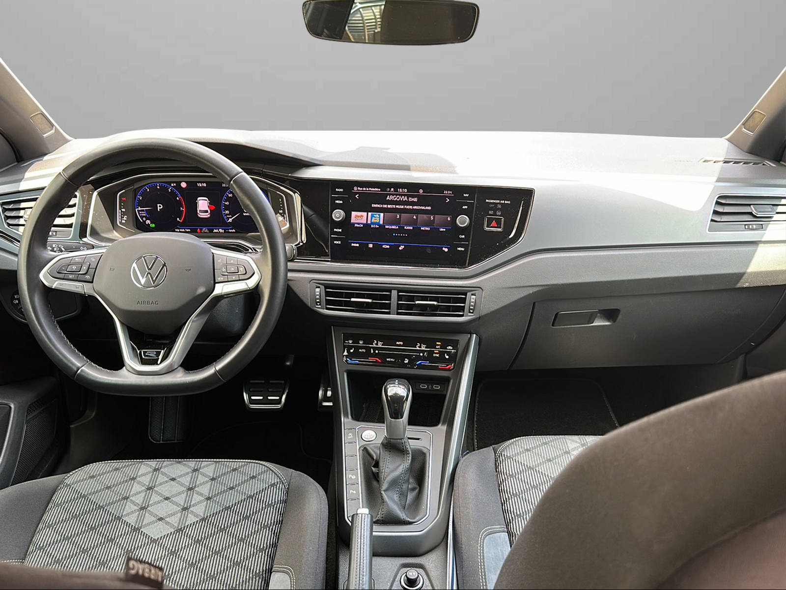 VW Polo 1.0 TSI R-Line United DSG-image-12
