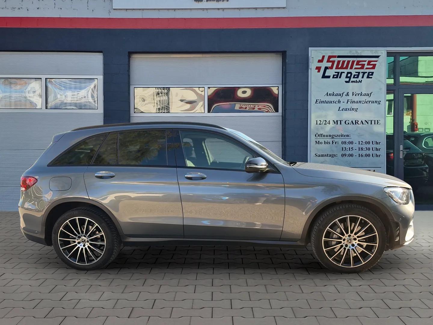 MERCEDES-BENZ GLC 300 d AMG Line 4Matic 9G-Tronic mit AHK & Panoramadach-image-7