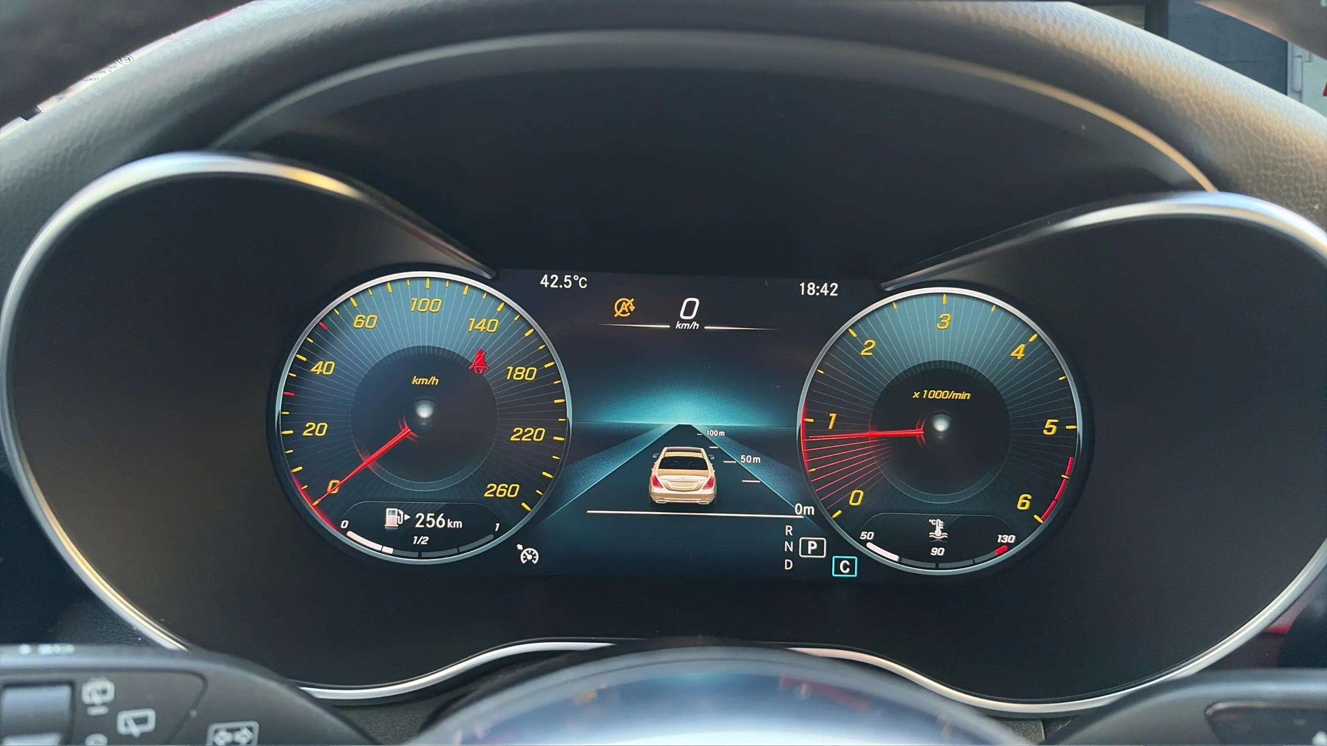 MERCEDES-BENZ GLC 300 d AMG Line 4Matic 9G-Tronic mit AHK & Panoramadach-image-19