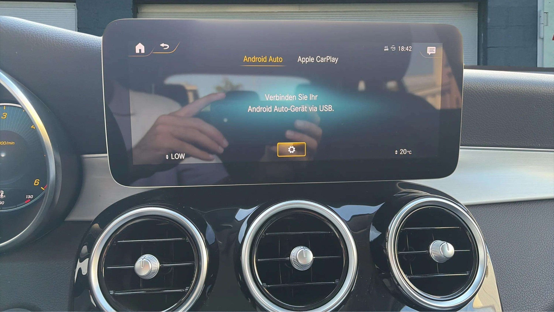 MERCEDES-BENZ GLC 300 d AMG Line 4Matic 9G-Tronic mit AHK & Panoramadach-image-17