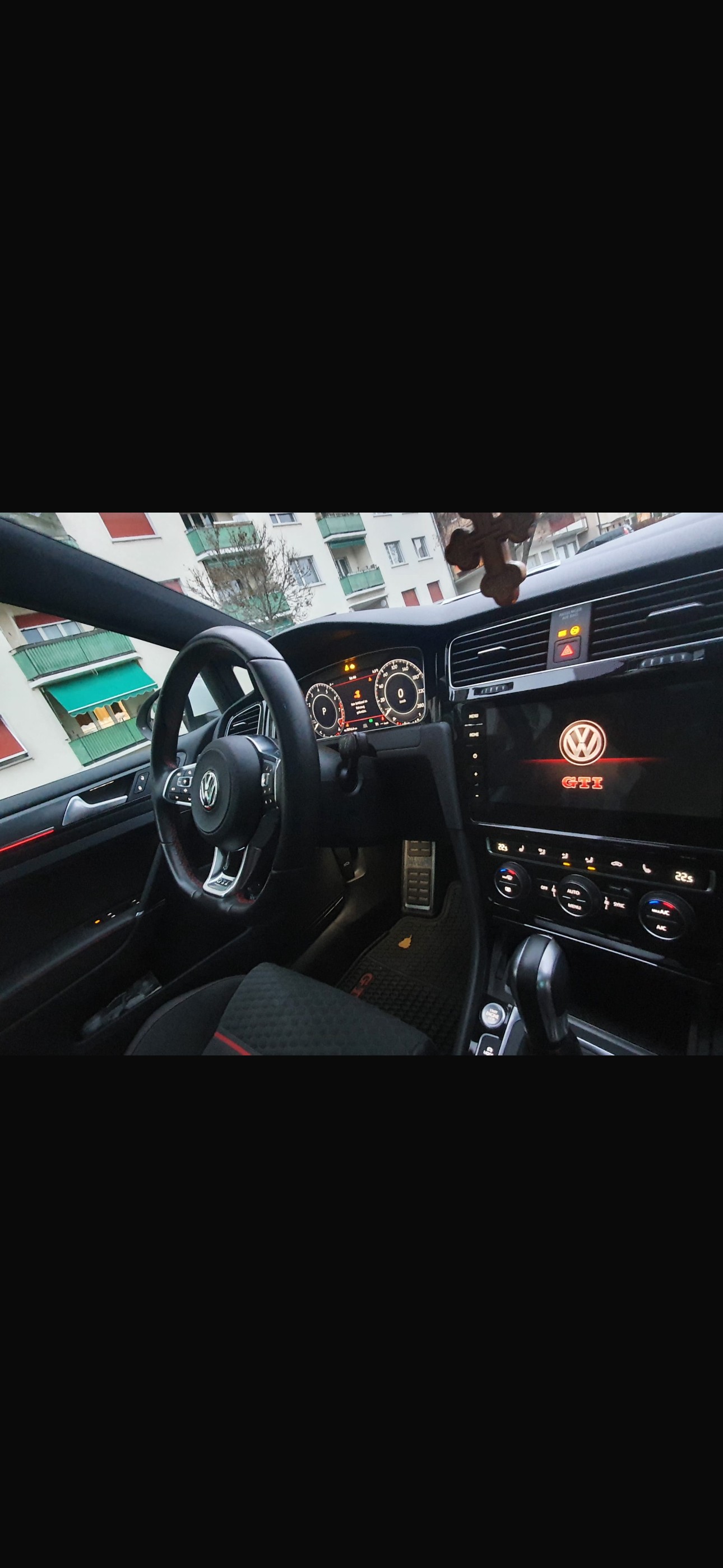 VW 2.0 TSI GTI Performance DSG-image-5
