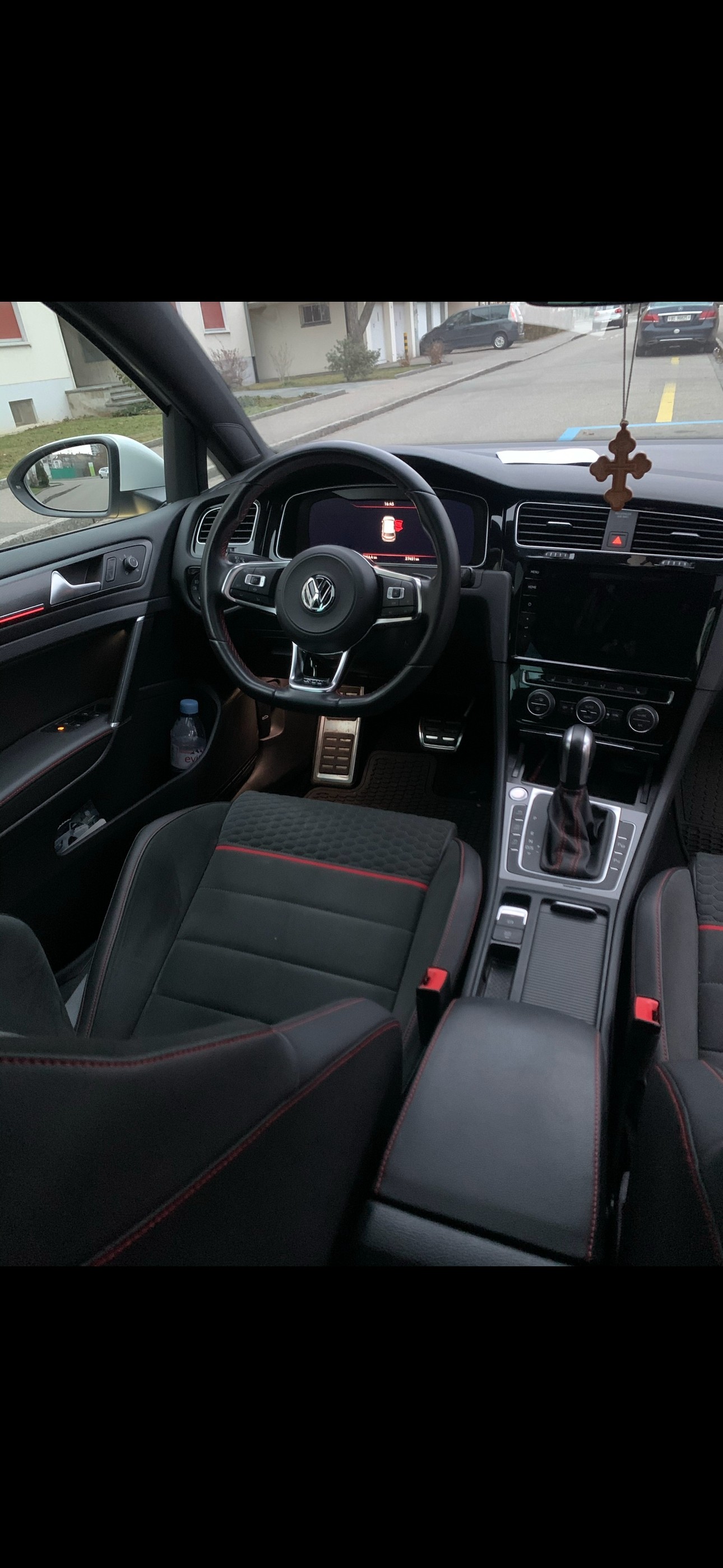 VW 2.0 TSI GTI Performance DSG-image-4