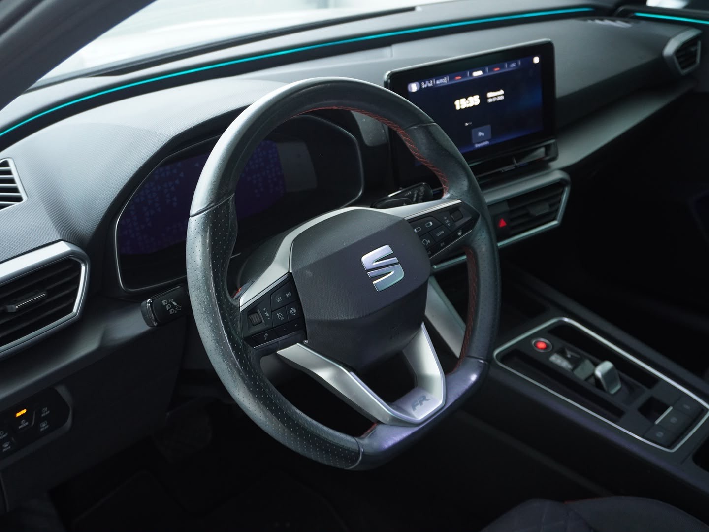 SEAT Leon 1.4 eHybrid pHEV DSG Hola FR-image-2