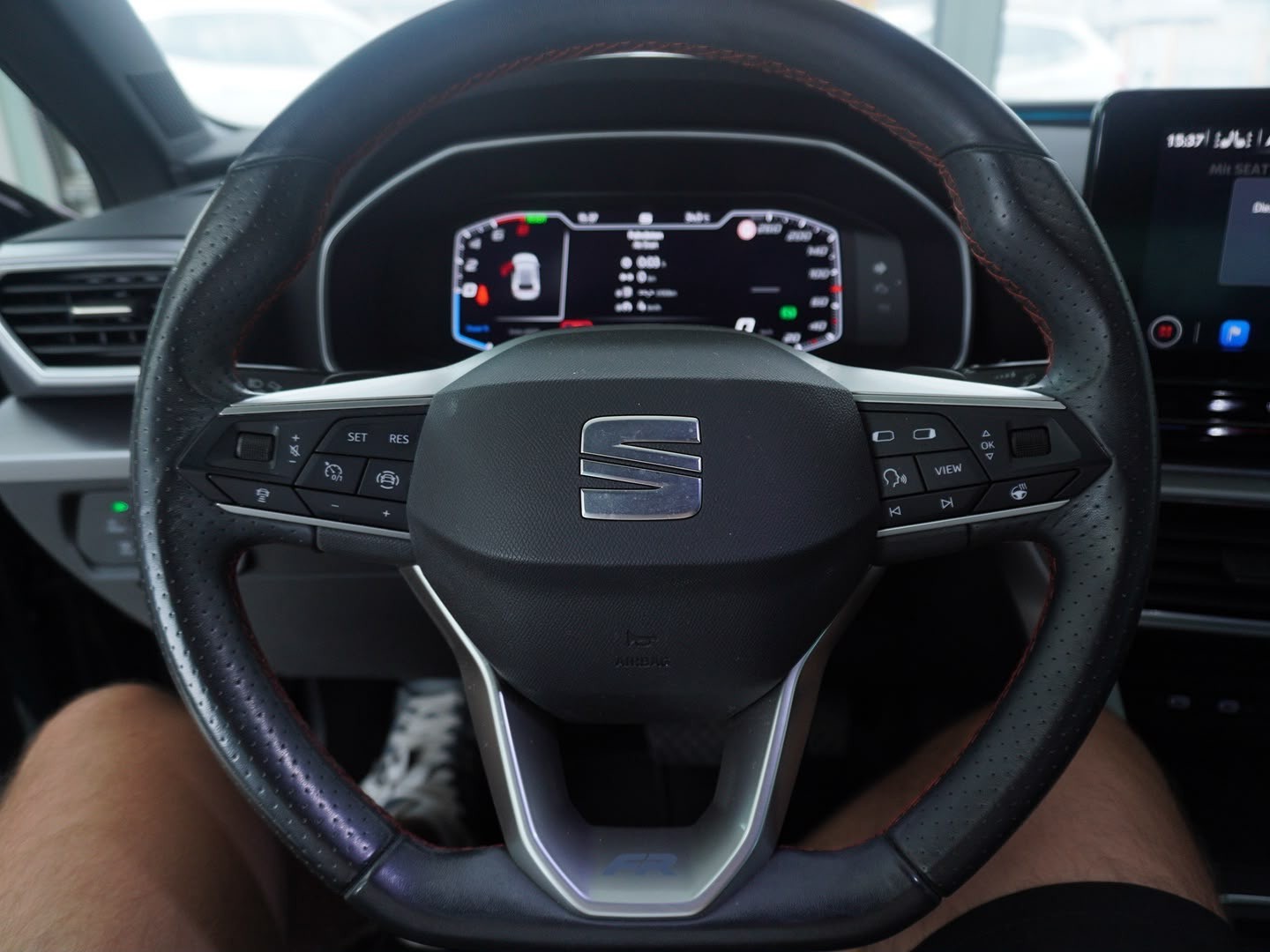 SEAT Leon 1.4 eHybrid pHEV DSG Hola FR-image-7