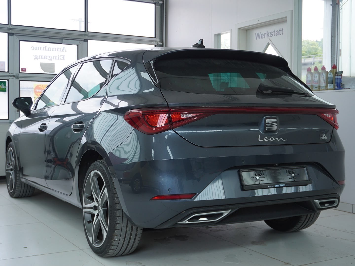 SEAT Leon 1.4 eHybrid pHEV DSG Hola FR-image-1