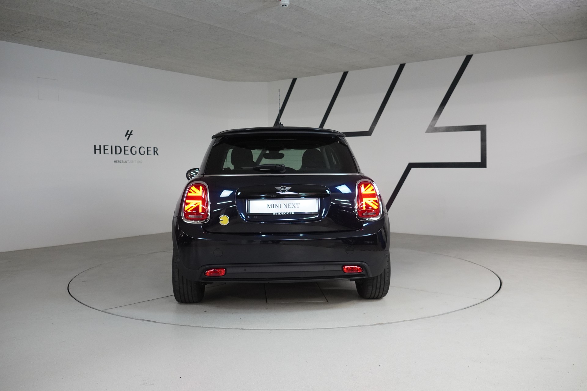 MINI Cooper SE Mosaert Edition-image-6