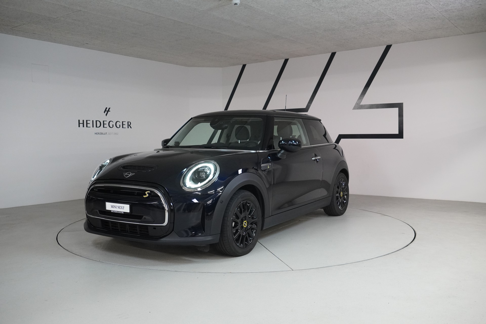 MINI Cooper SE Mosaert Edition-image-0