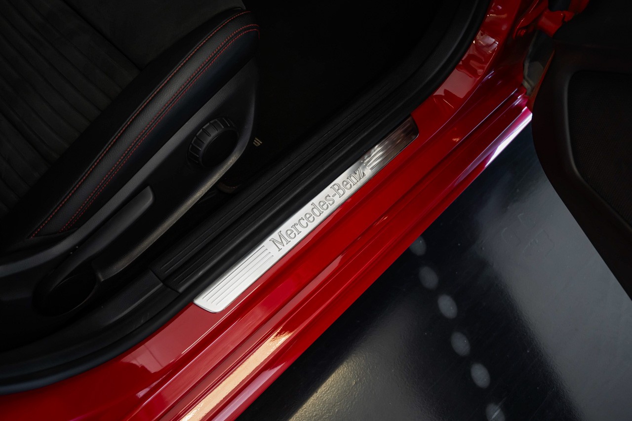 MERCEDES-BENZ CLA 250 AMG Line 7G-DCT 4Matic-image-17