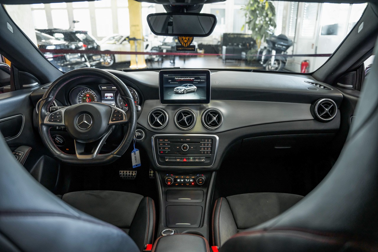 MERCEDES-BENZ CLA 250 AMG Line 7G-DCT 4Matic-image-10