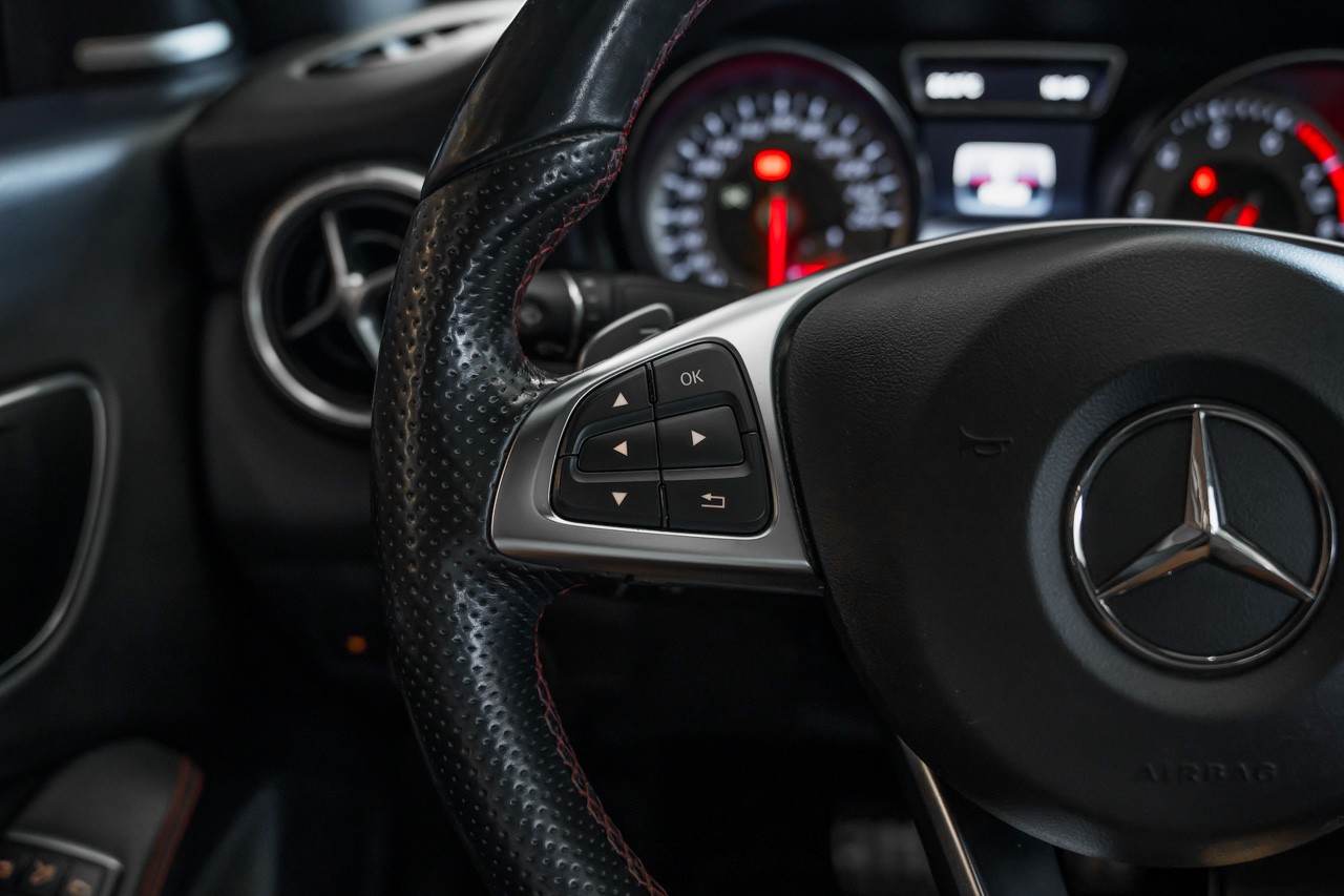 MERCEDES-BENZ CLA 250 AMG Line 7G-DCT 4Matic-image-27