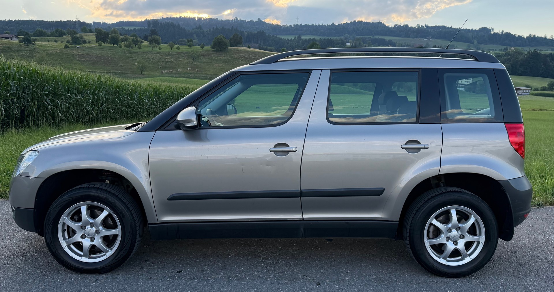 SKODA Yeti 1.8 TSI Experience 4x4-image-2