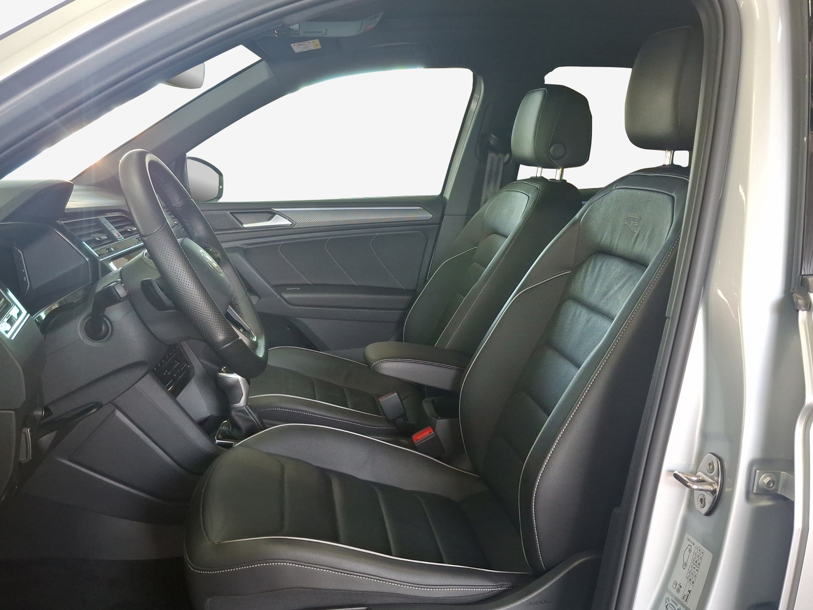 VW Tiguan 1.4TSI PHEV Selection DSG-image-8