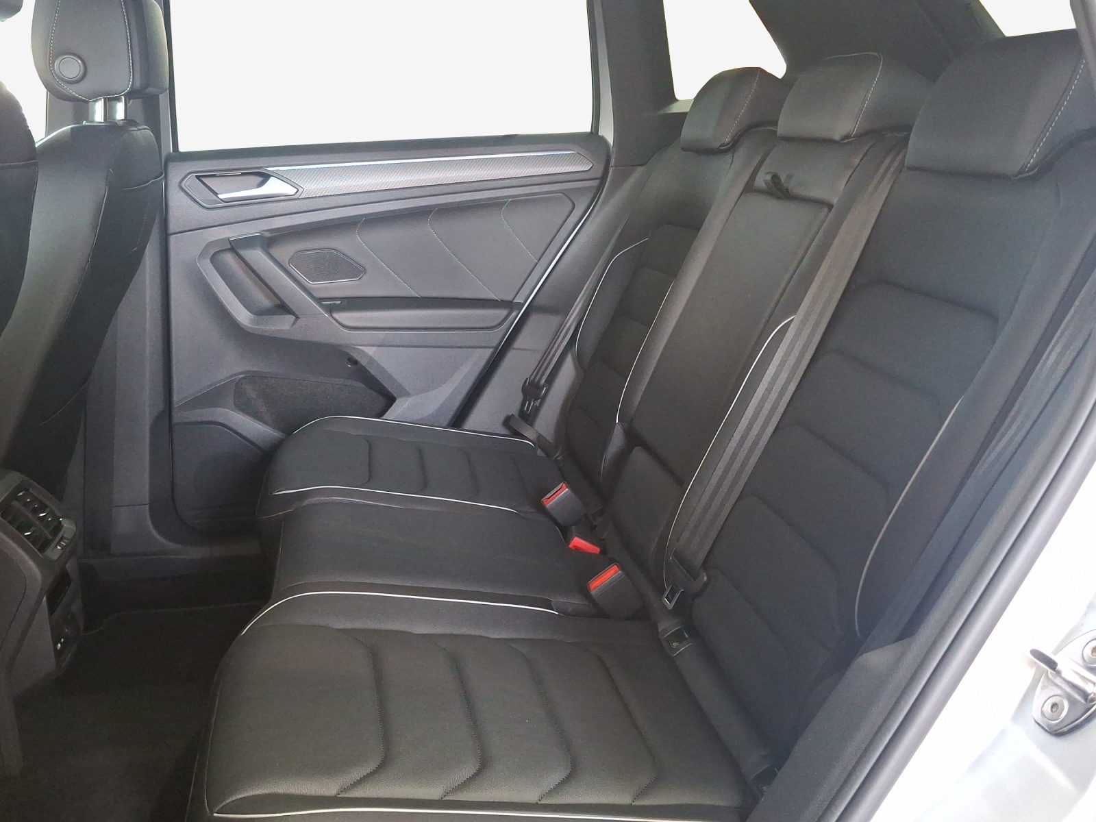 VW Tiguan 1.4TSI PHEV Selection DSG-image-12